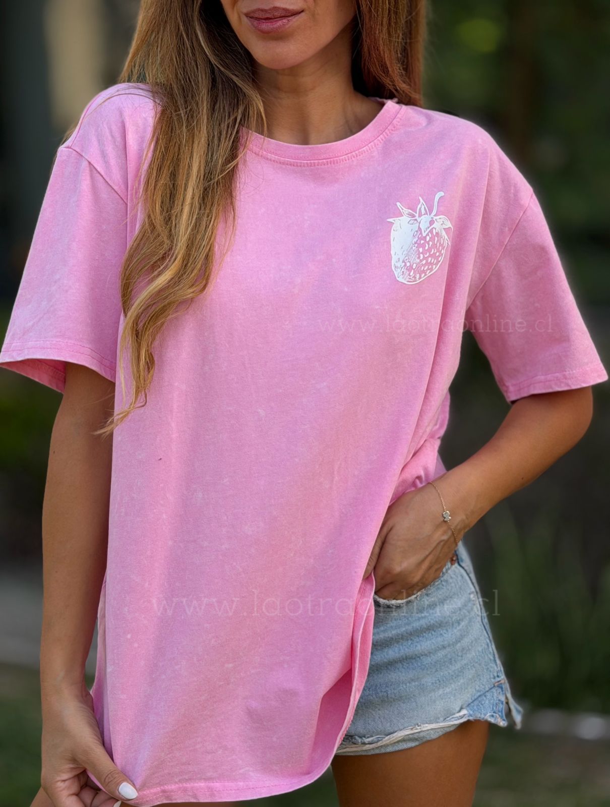 Polera Strawberries rosa