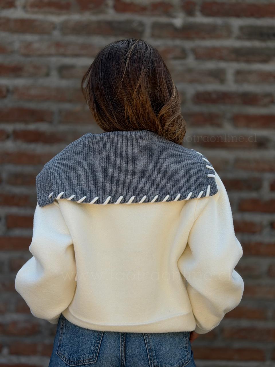 Abrigo Cuello Majestuoso crema