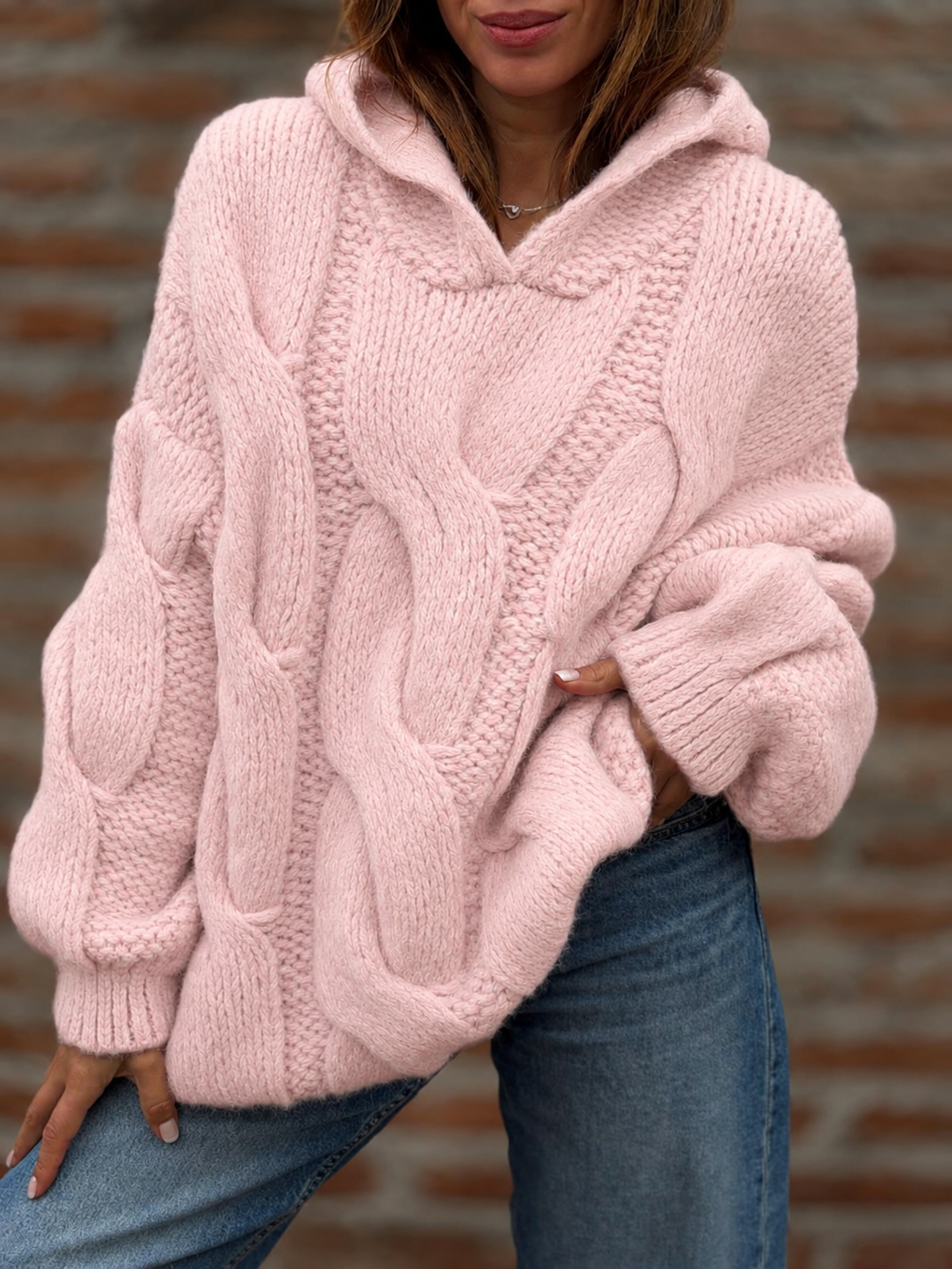 Sweater Canguro trenza rosa claro