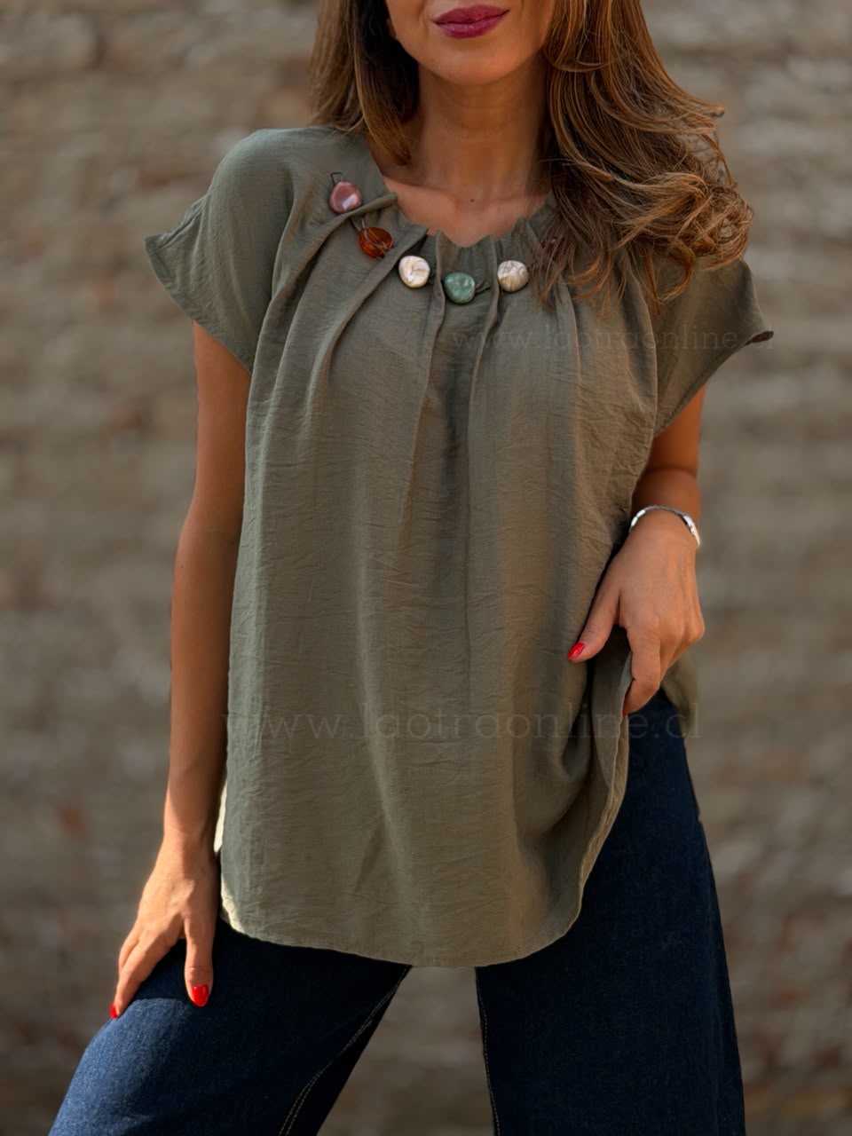 Polera Majestad olivo