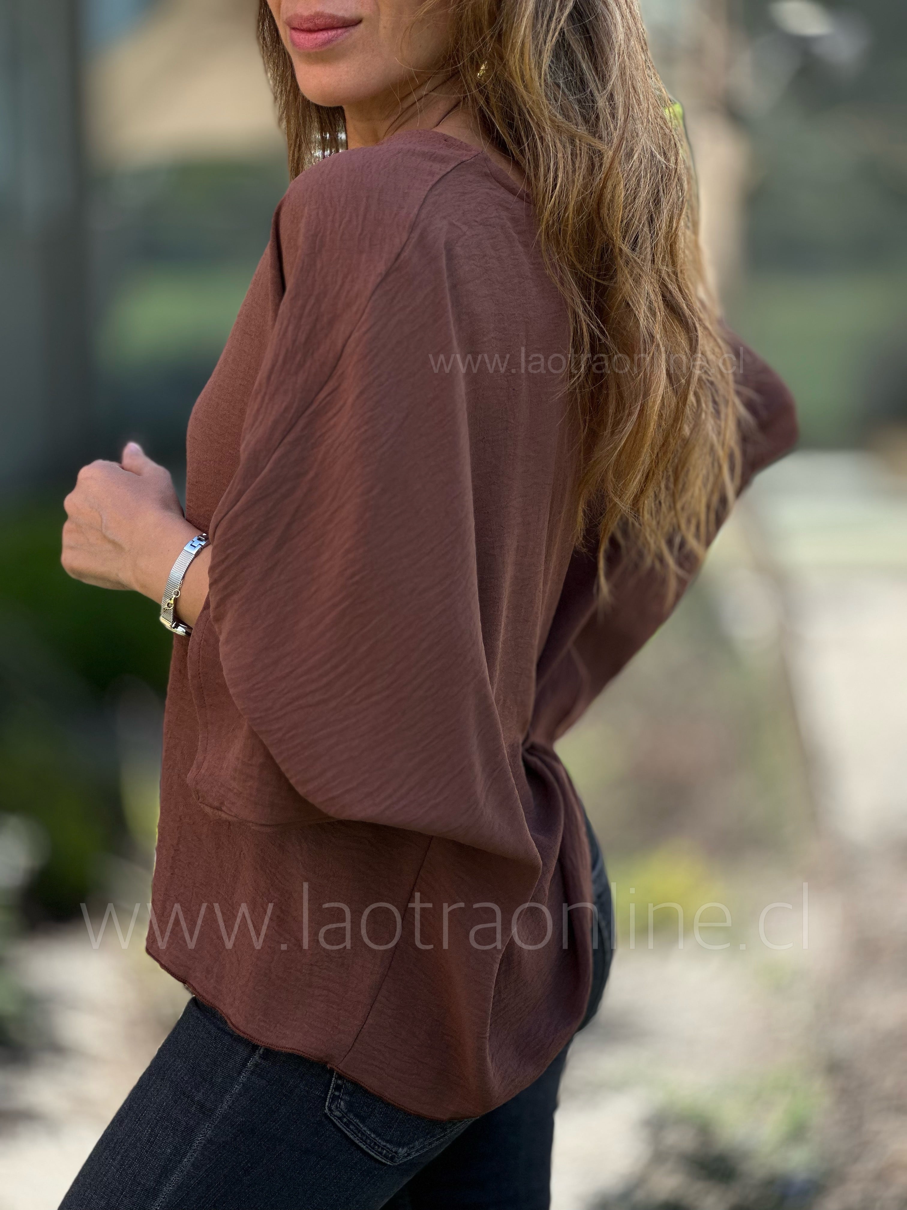 Polera Inglesa marrón