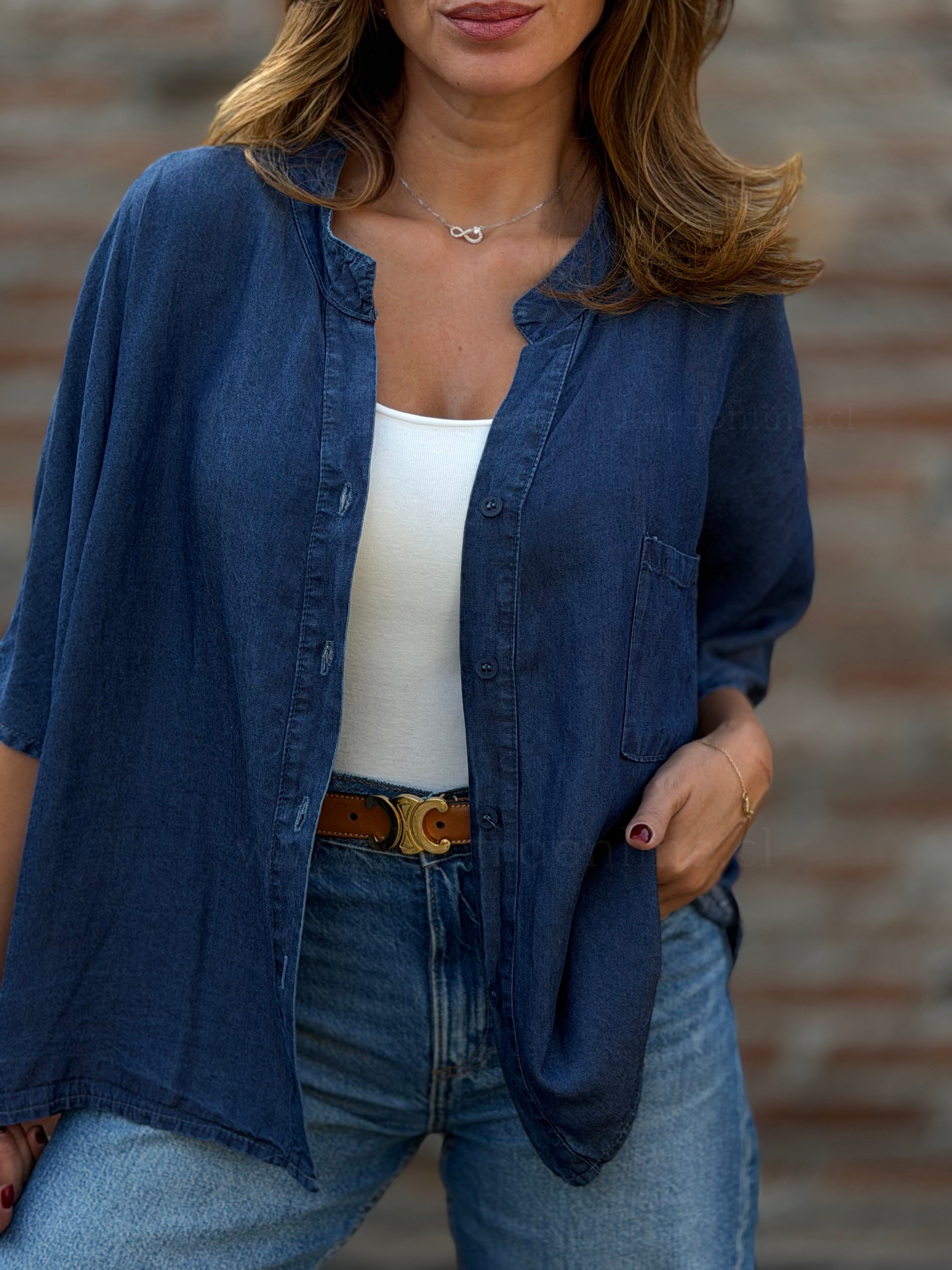 Polera/Blusa Río azul profundo