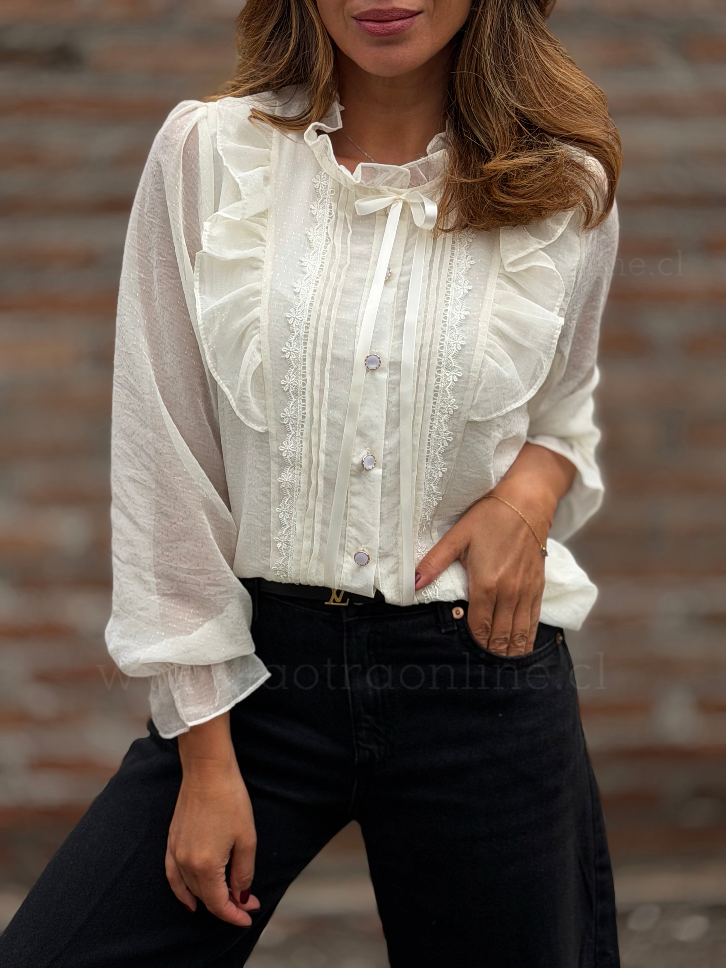 Blusa parisina cinta marfil
