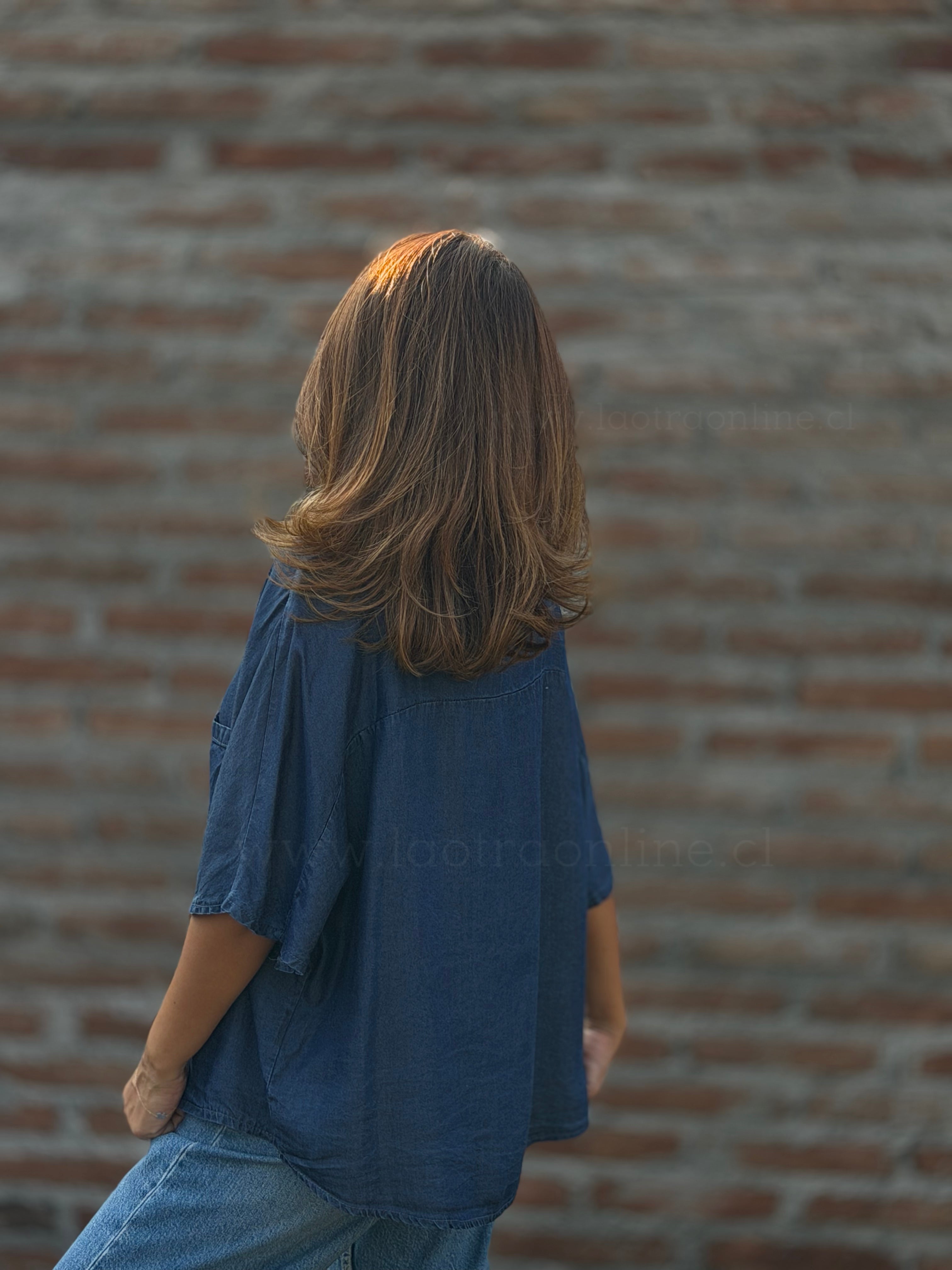 Polera/Blusa Río azul profundo