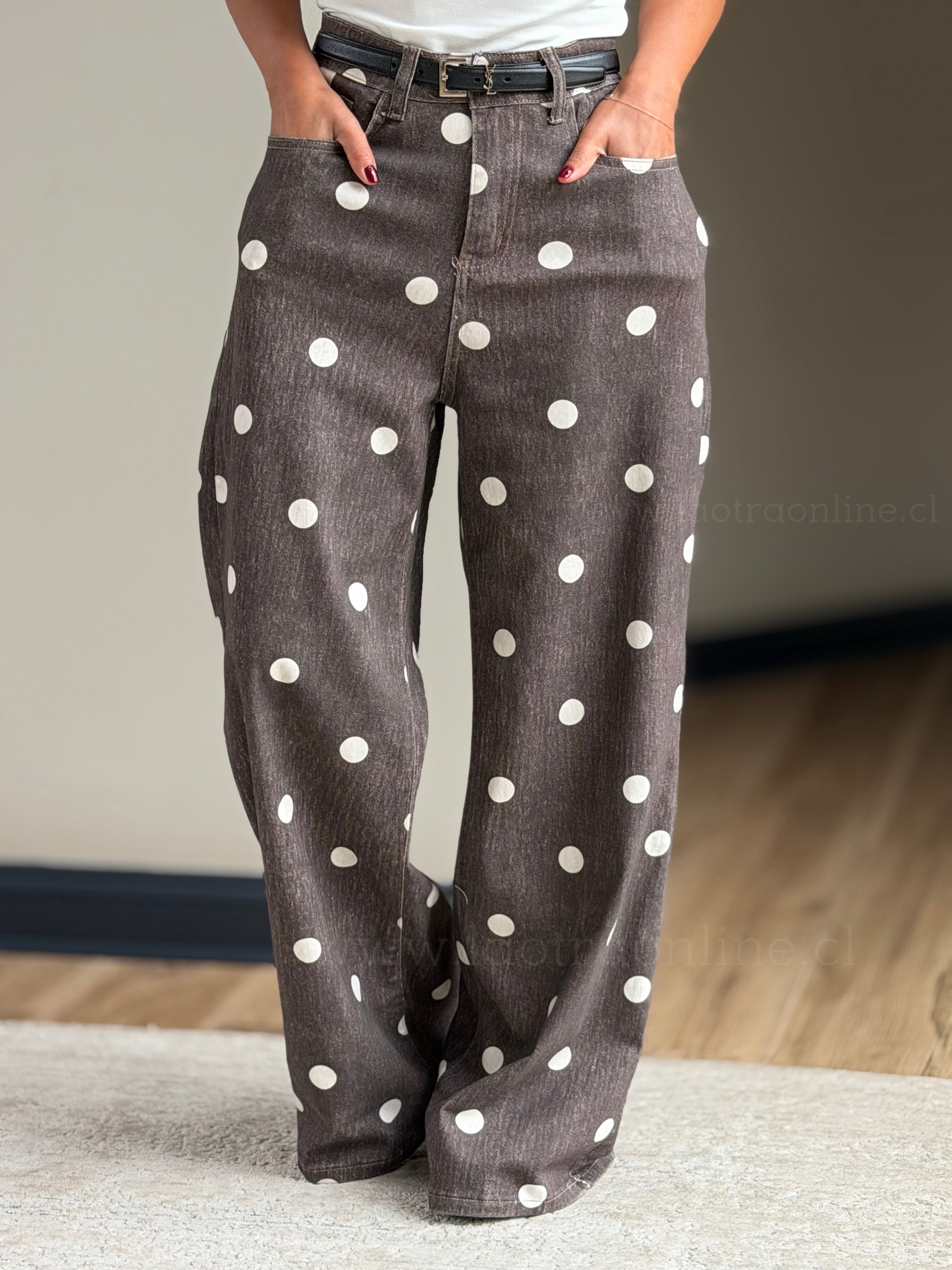Jeans lunares precioso chocolate