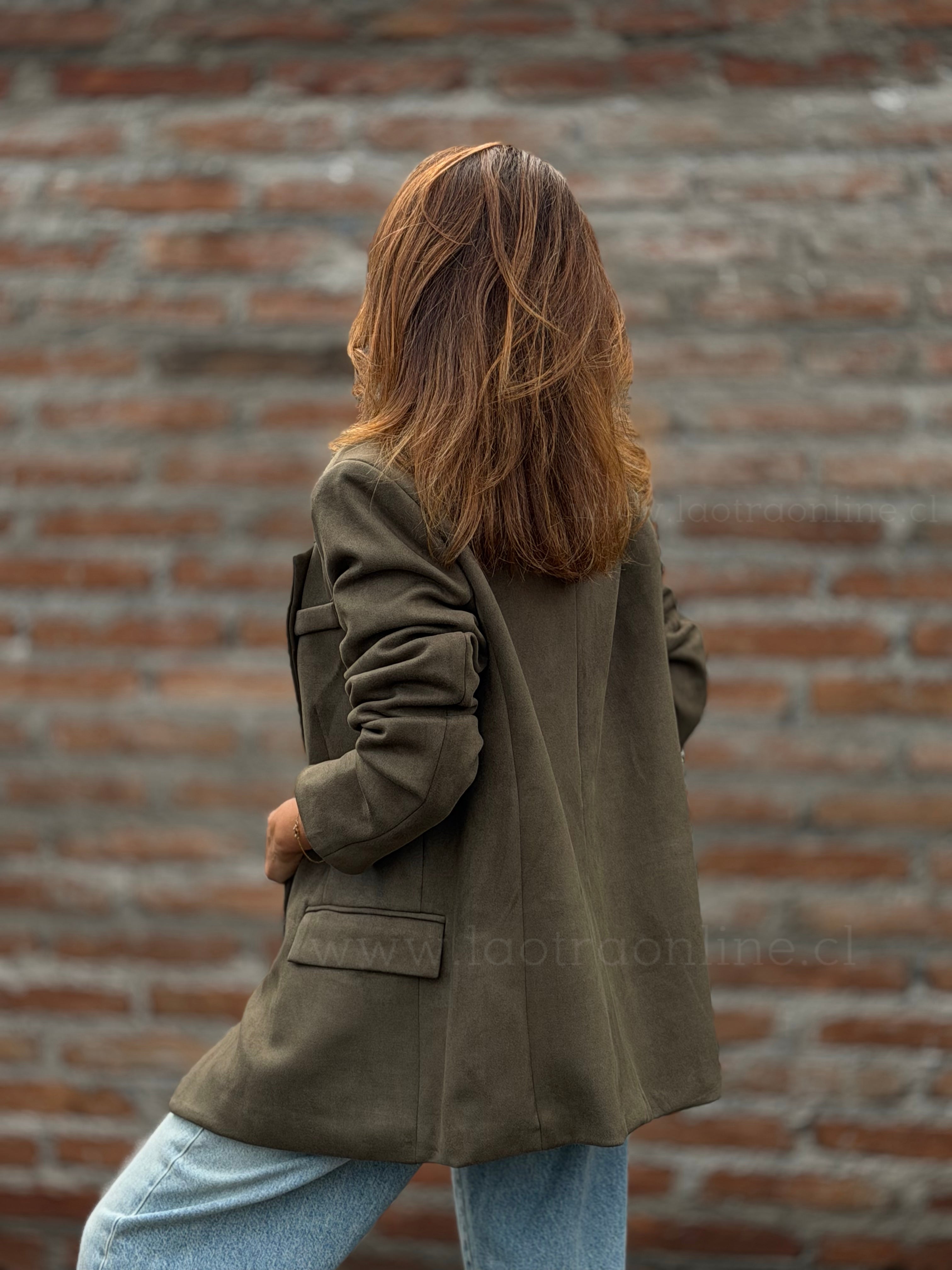 Blazer gamuza olivo