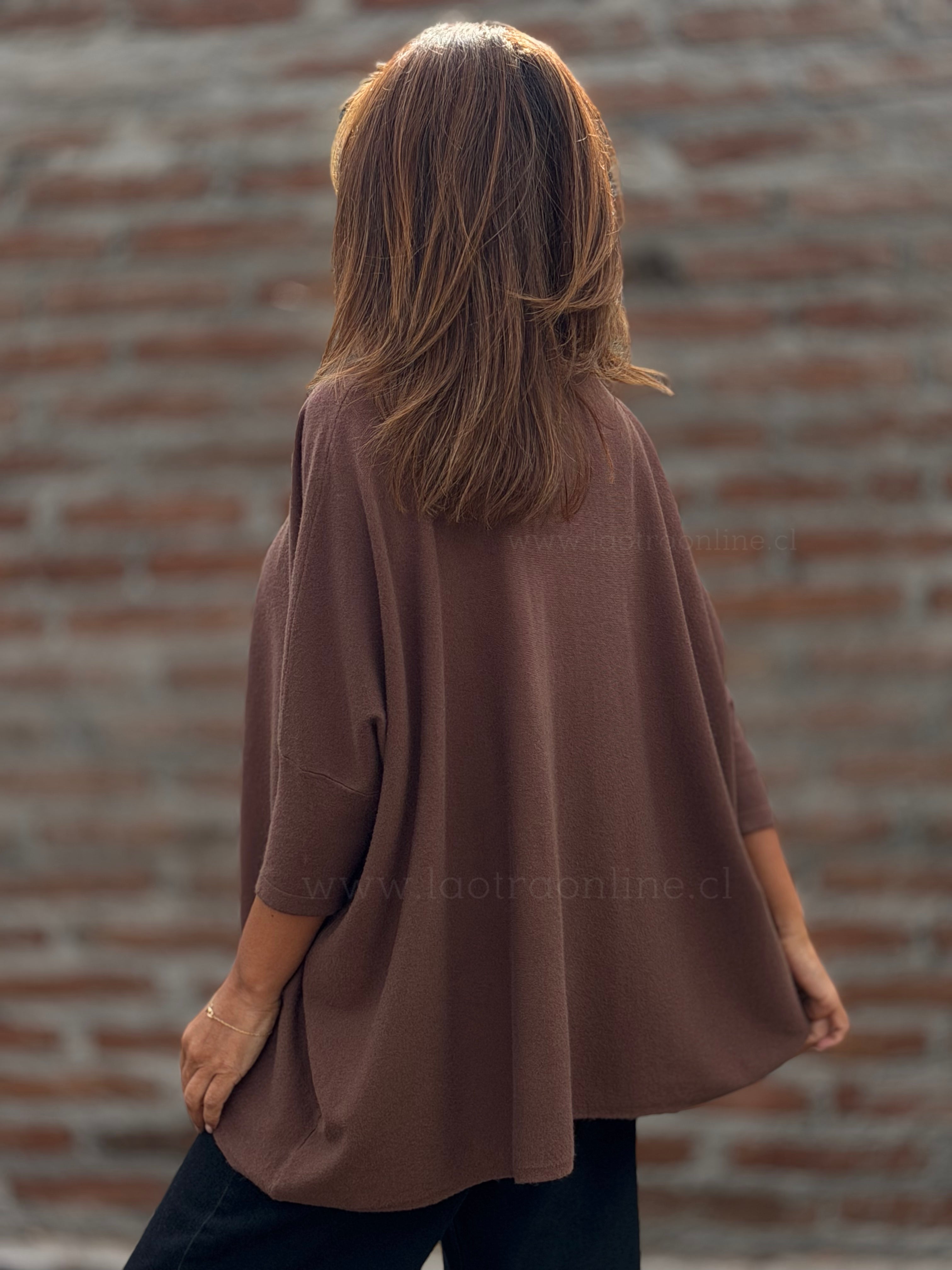 Sweater Básico Over marrón