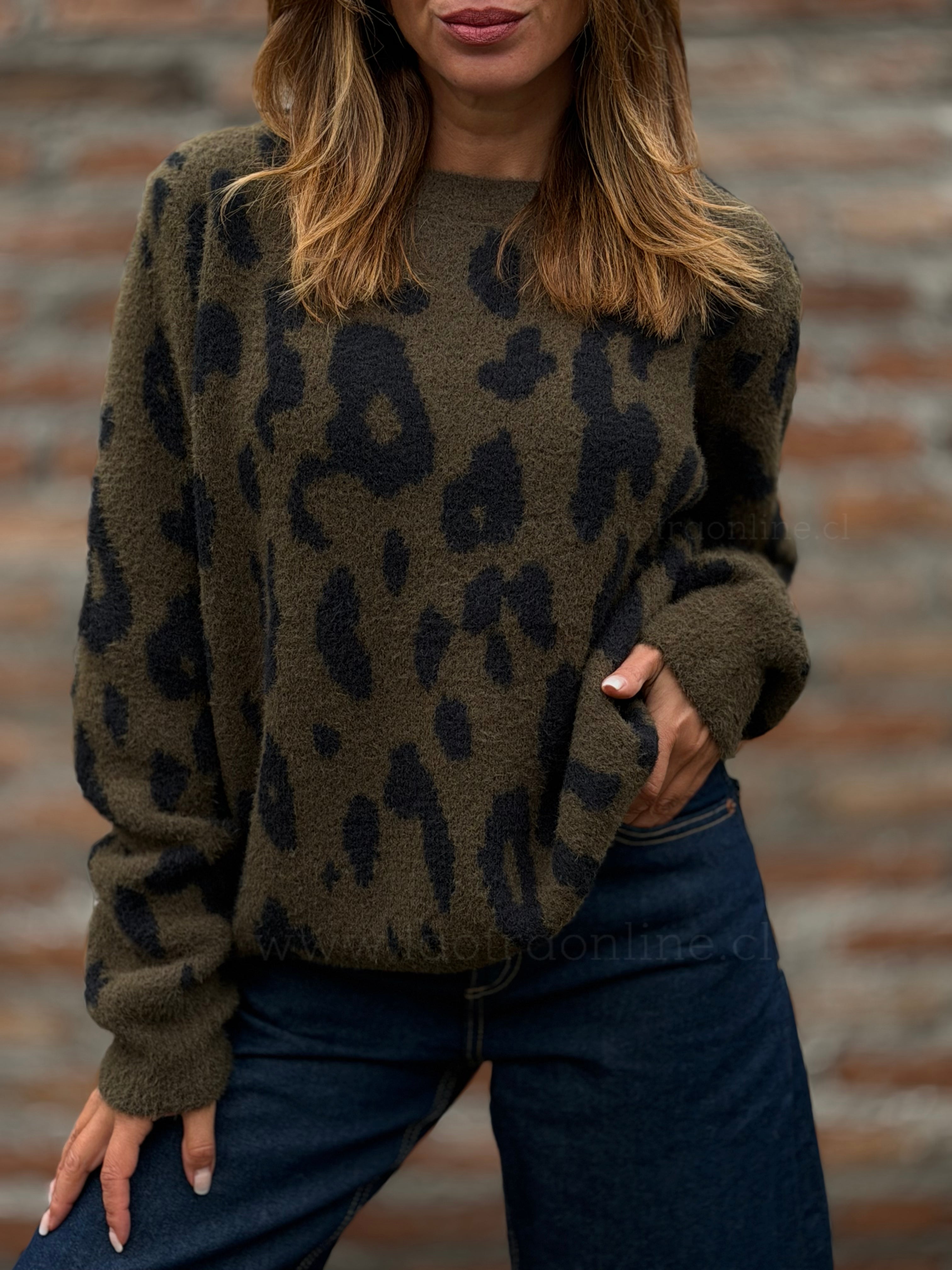 Sweater print peludito verde