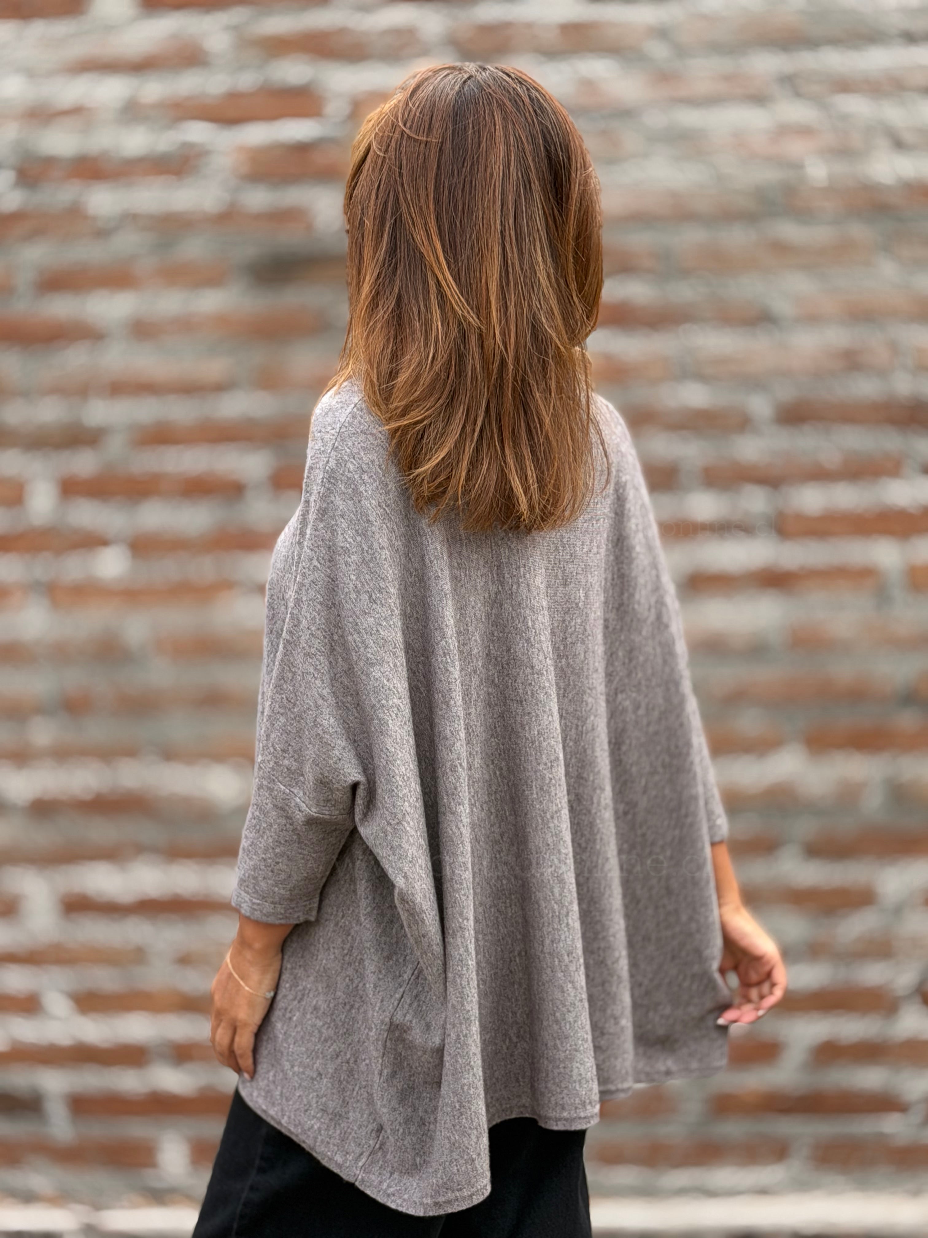 Sweater Básico Over gris
