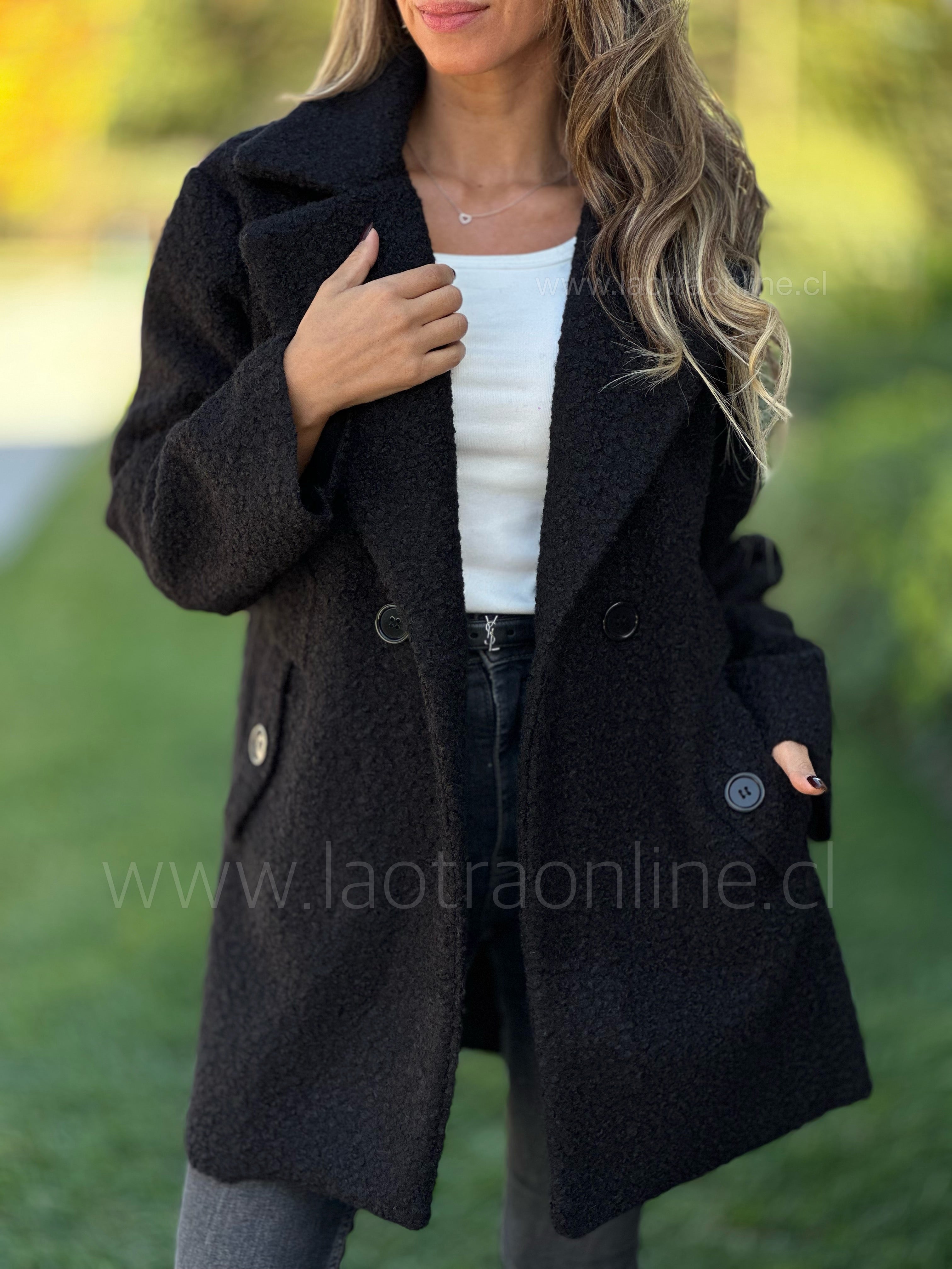 Abrigo Bouclé espalda botones negro
