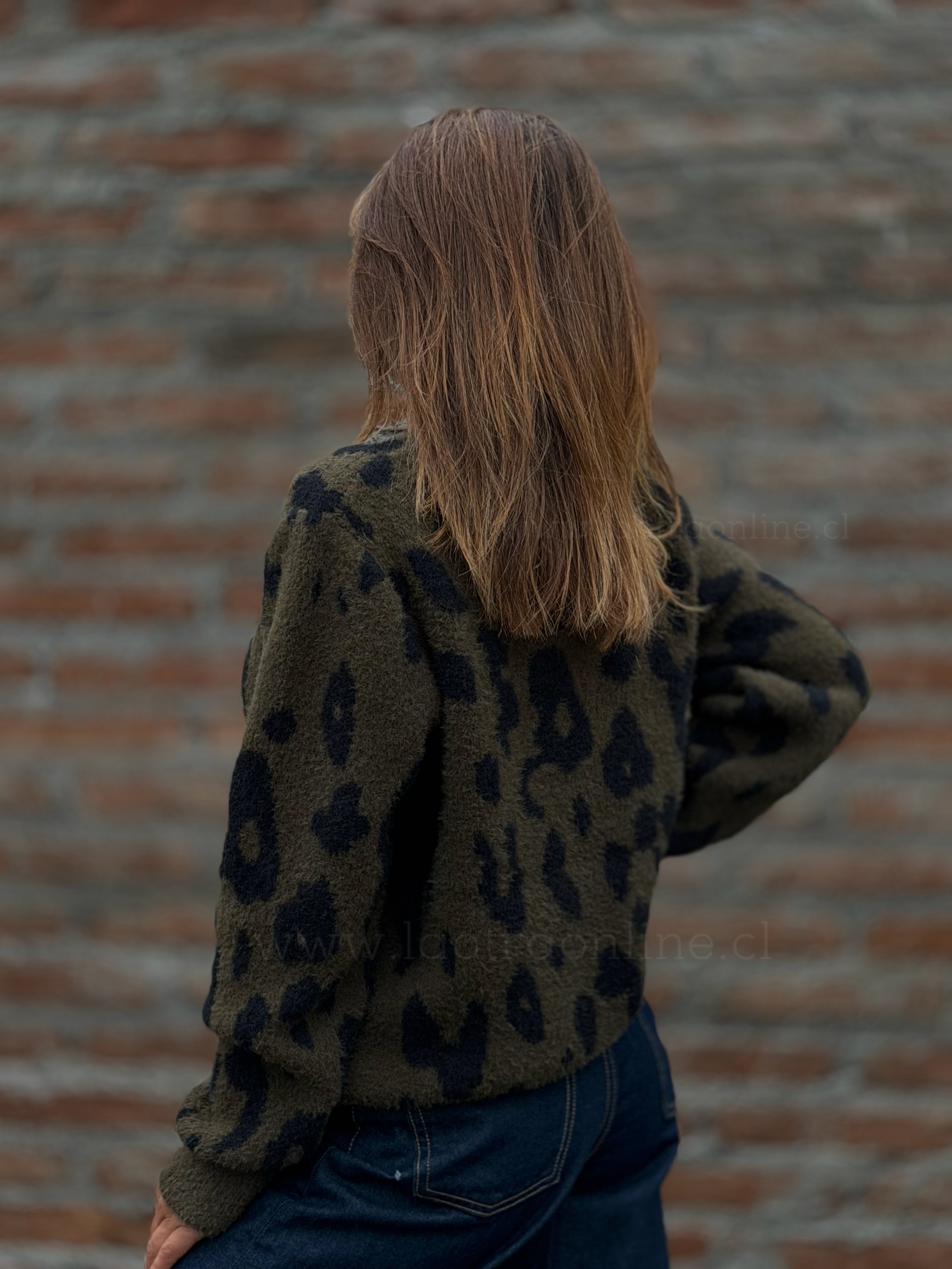 Sweater print peludito verde