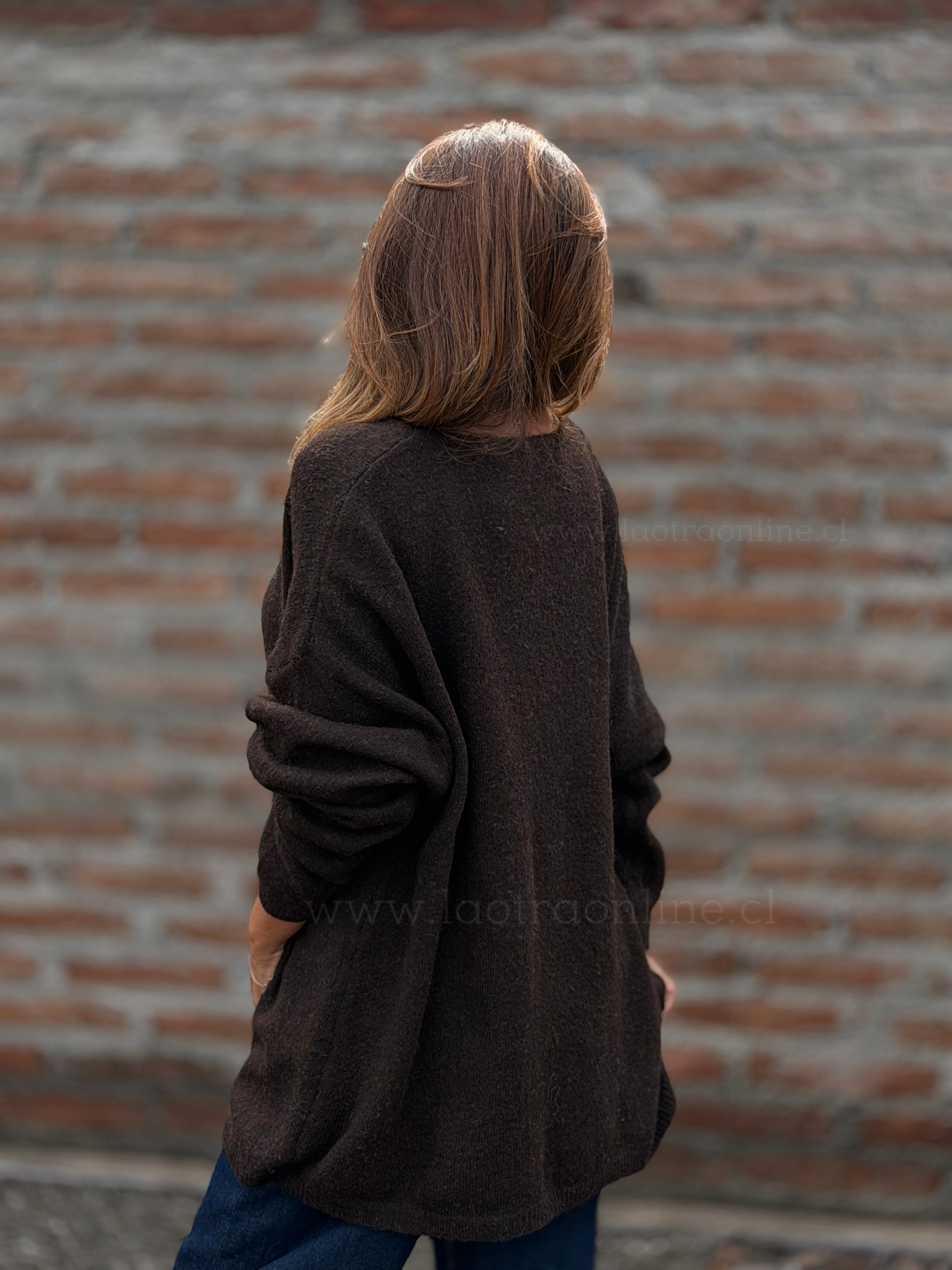 Sweater extra over chocolate