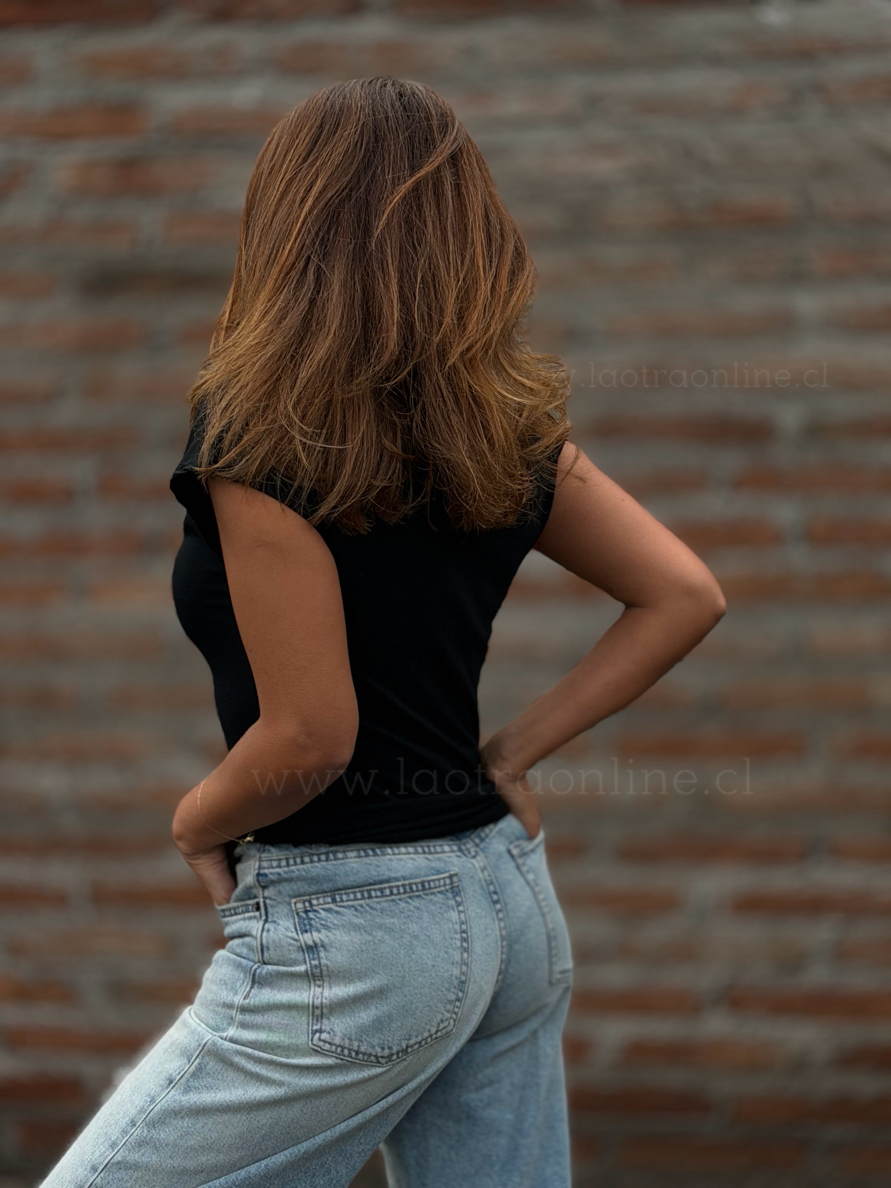 Polera básica negro