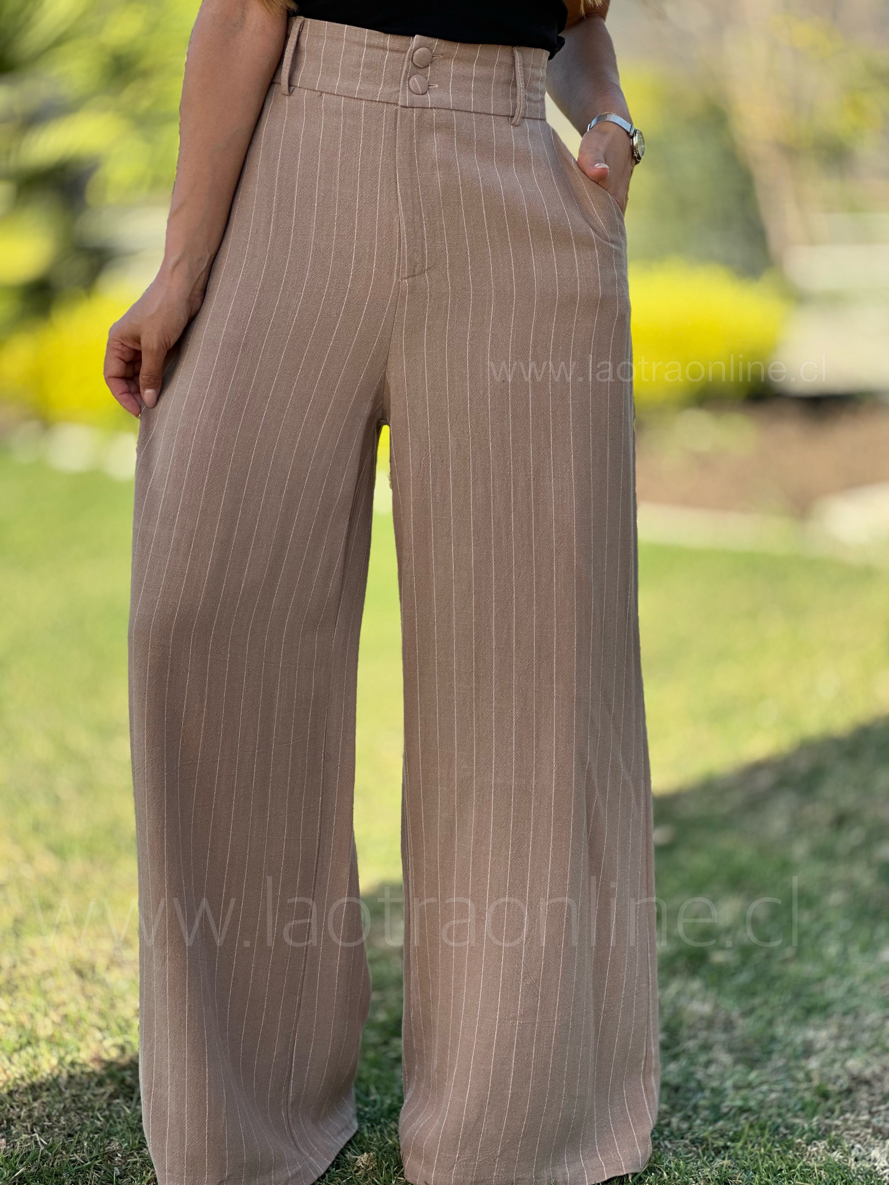 Pantalón lino líneas café