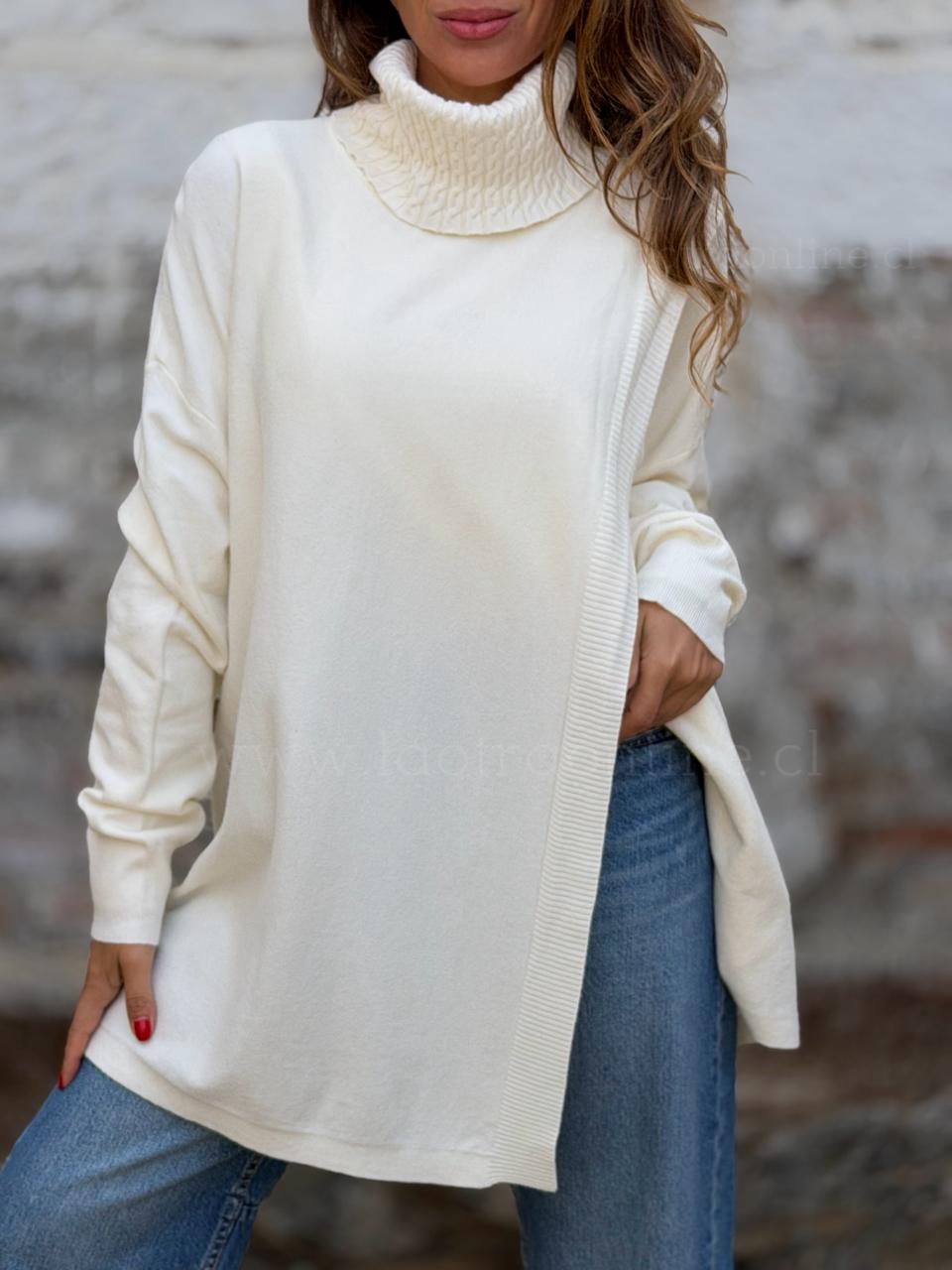 Sweater Cuello trenza cruzado crema