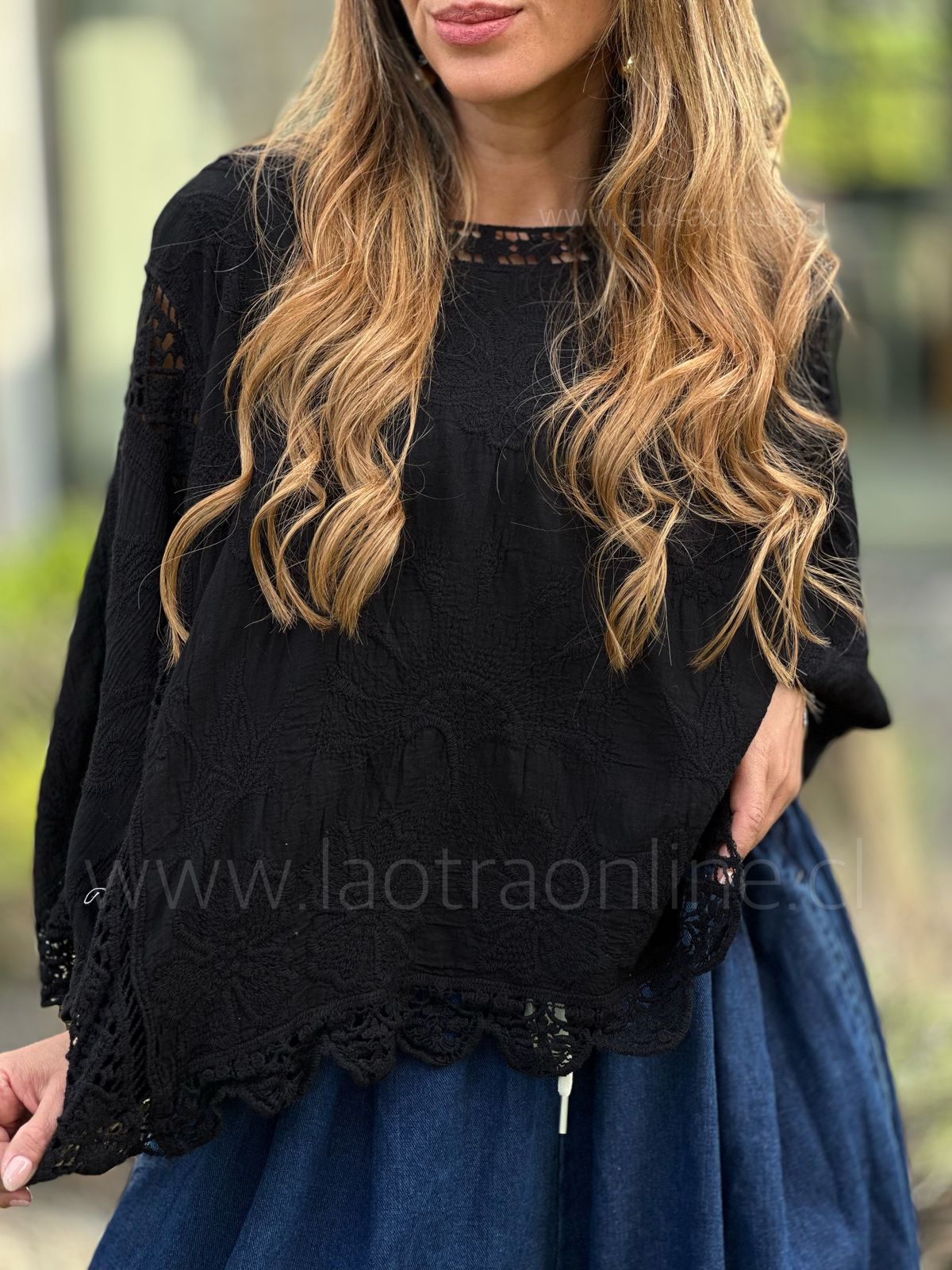 Polera/blusón Macramé negro