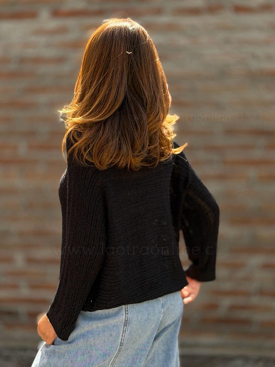 Sweater Calado negro