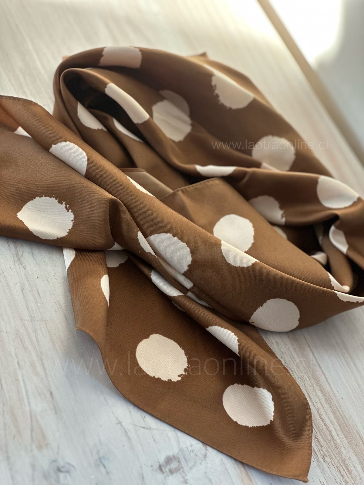 Pañuelo Lunar Camel