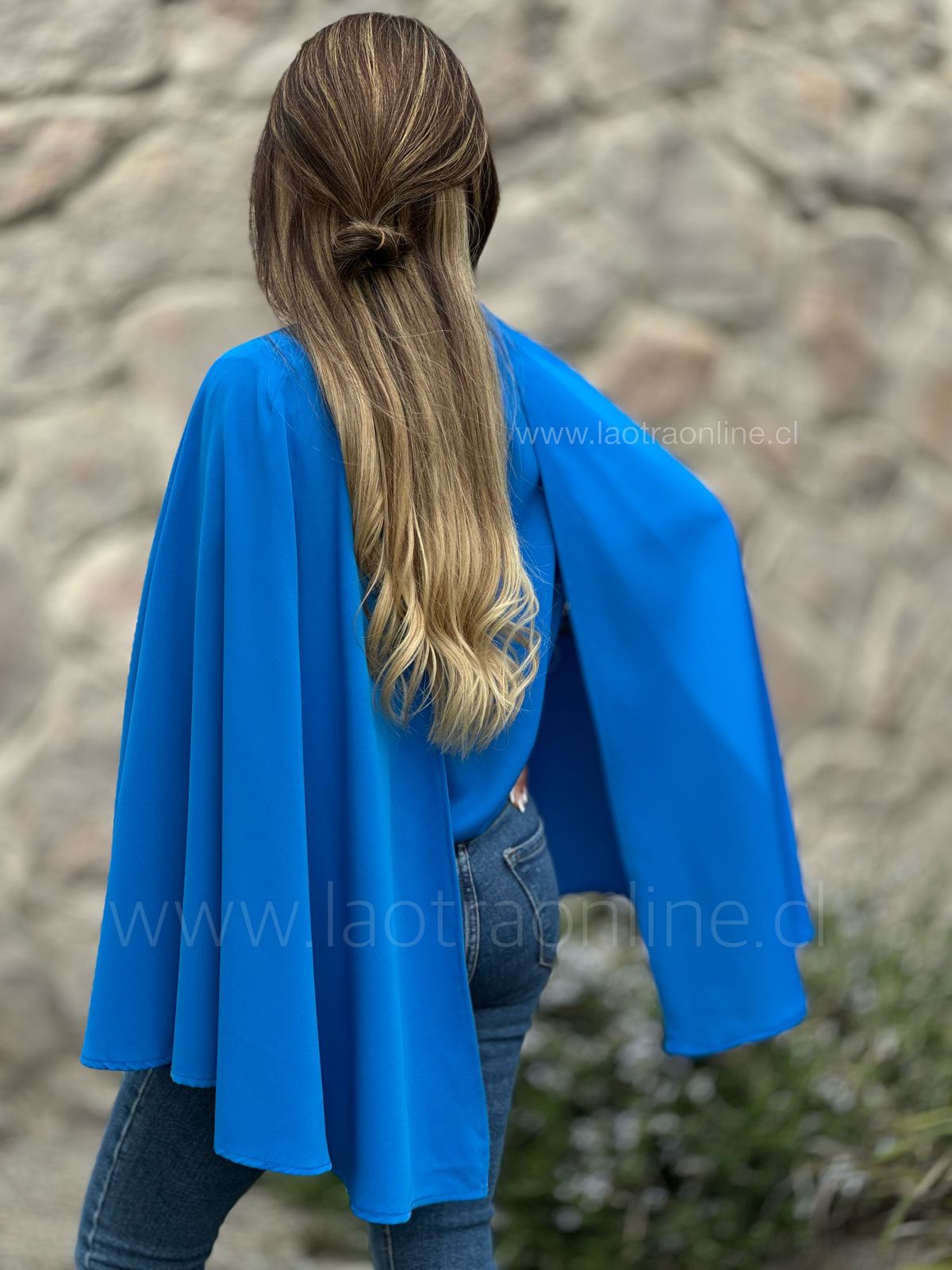 Blusa/Capa Milagros azul