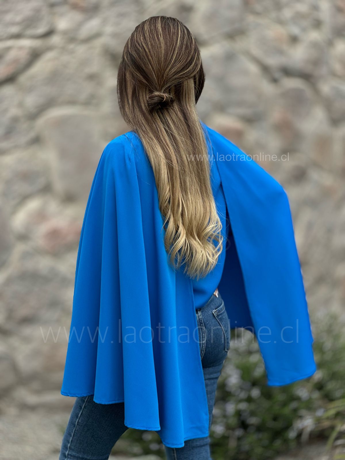 Blusa/Capa Milagros azul