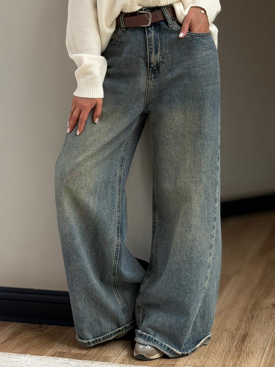 Jeans Barrel/Palazzo + cinturón
