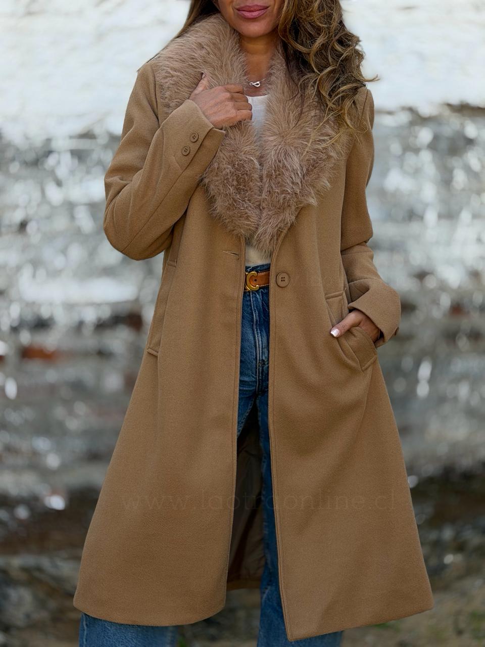Abrigo Emperatriz camel