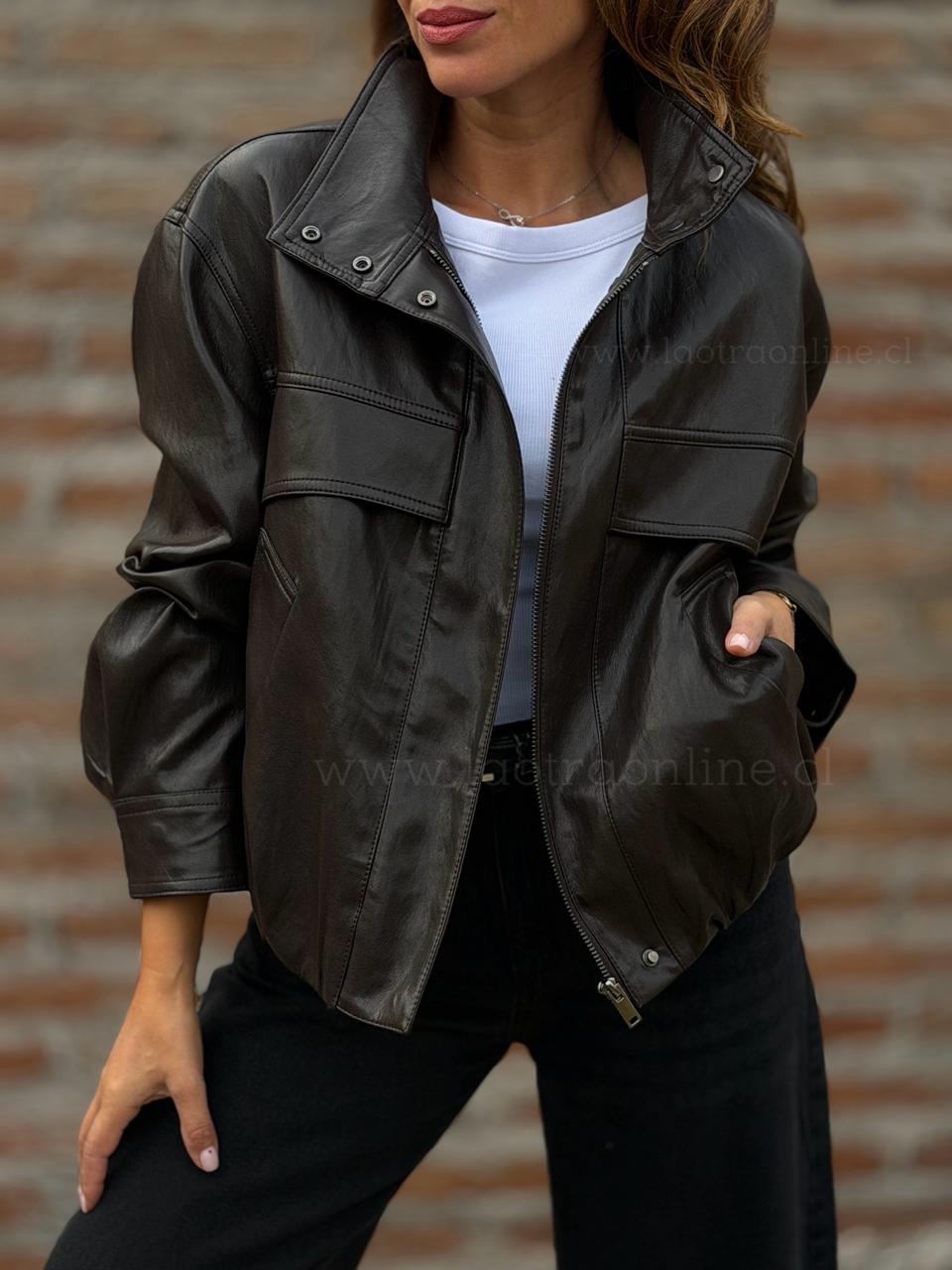 Chaqueta Top ecocuero choco