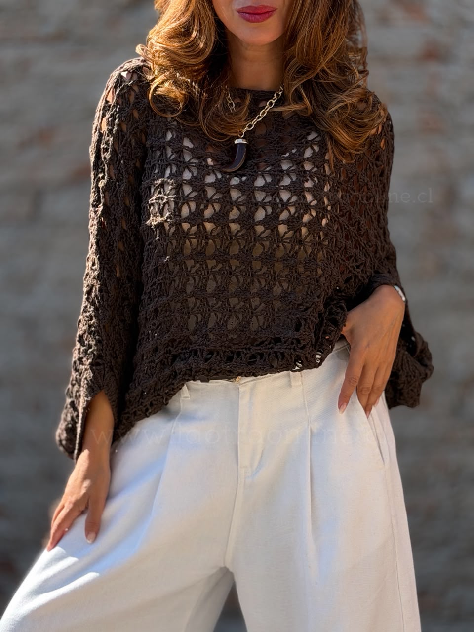 Sweater calado marrón oscuro
