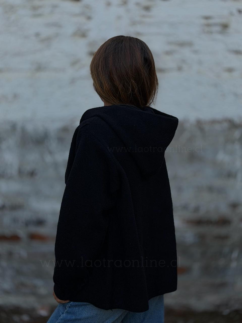 Abrigo/poleron Marti negro