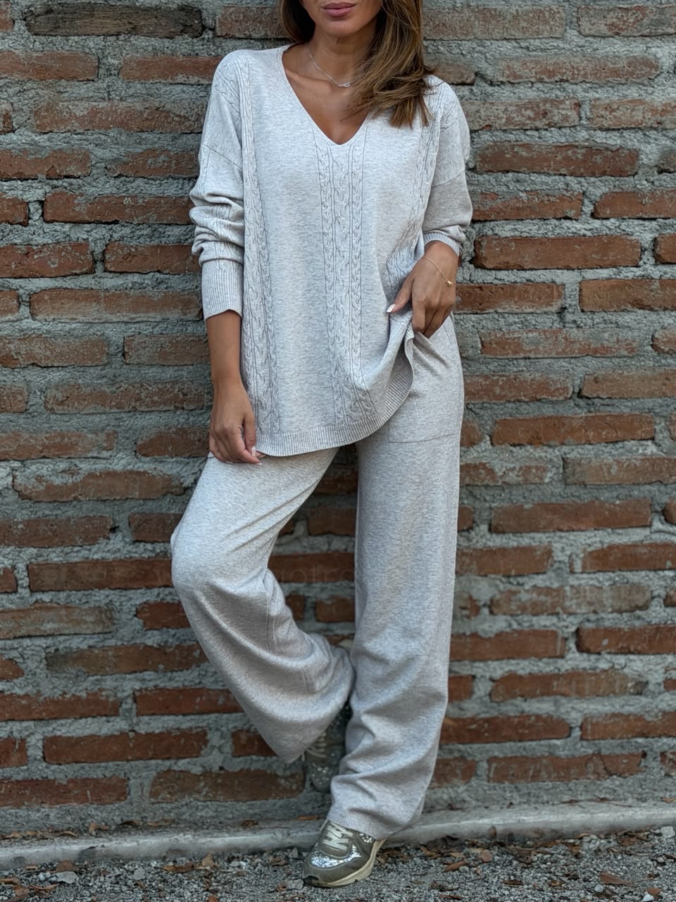 Conjunto Sweater+Pantalón tejido gris/arena