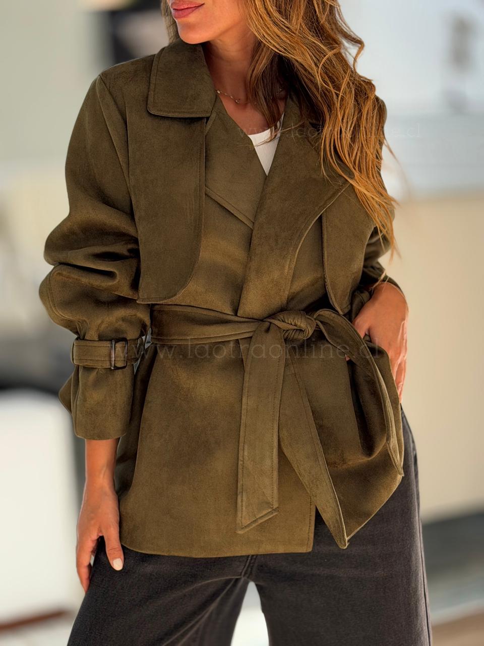 Trench gamuza forrado olivo