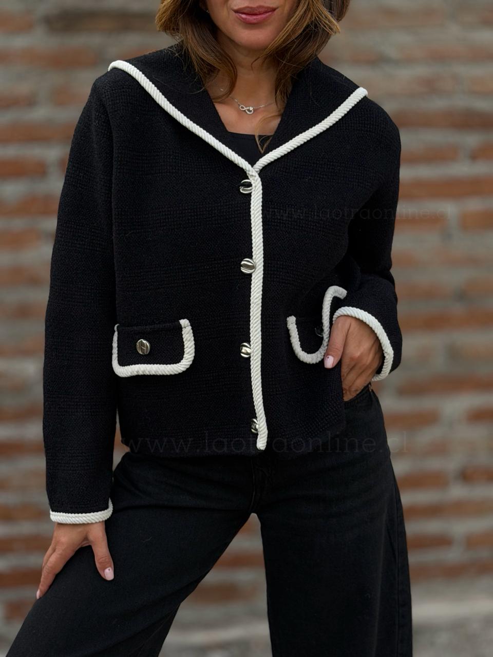 Abrigo cuello marinero negro
