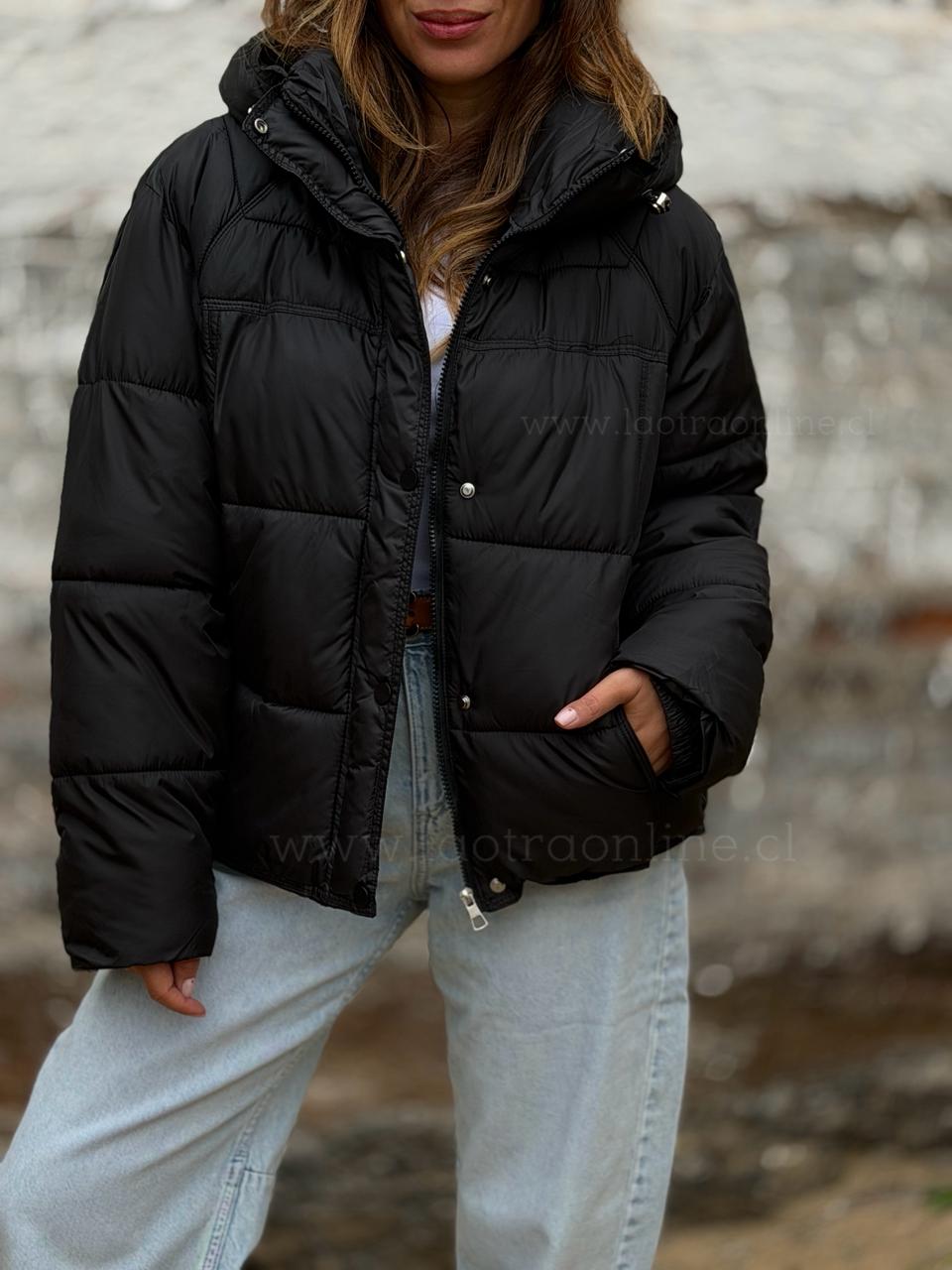 Parca Puffer negro