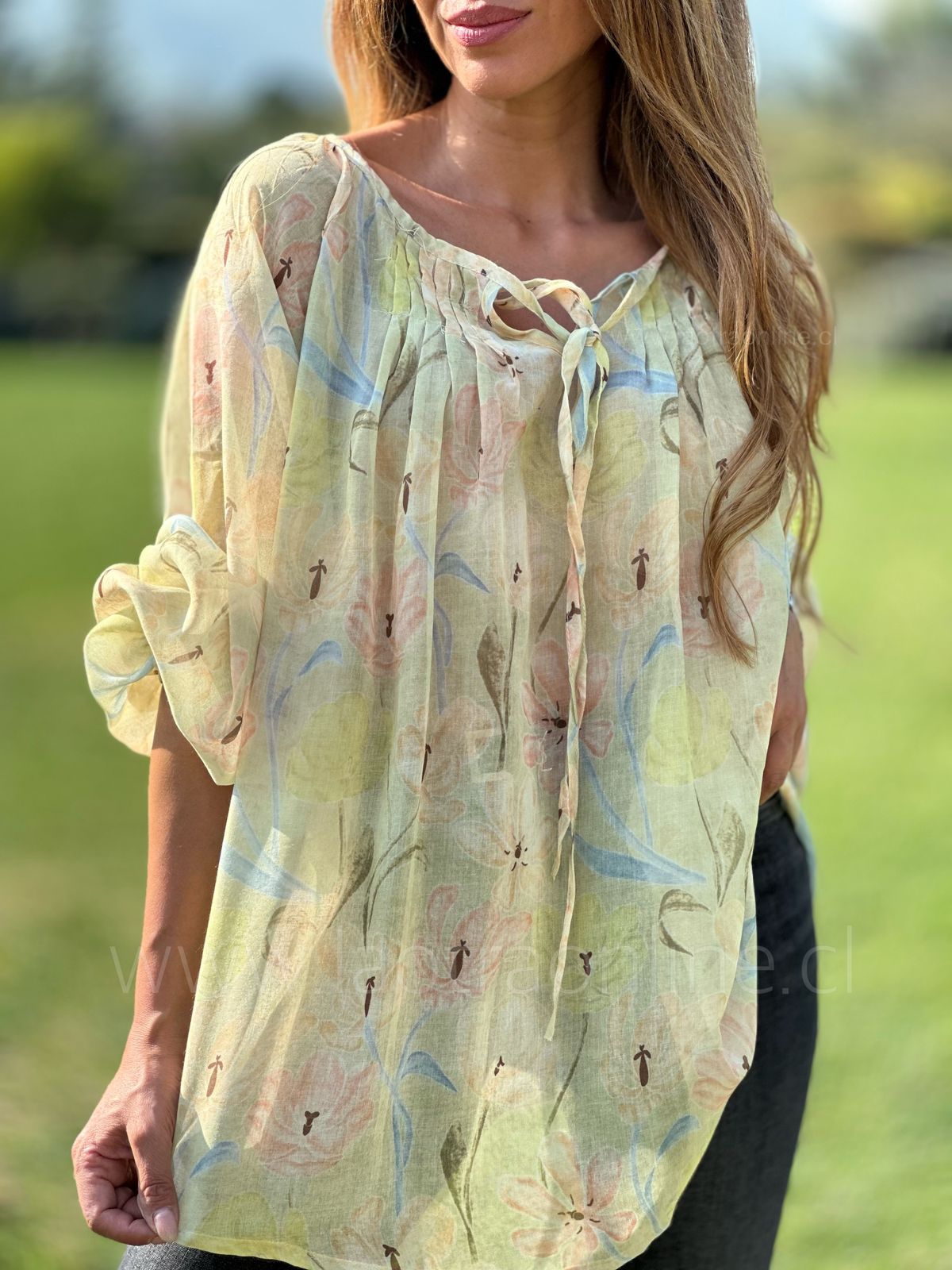 Blusa Cosmopolita amarillo