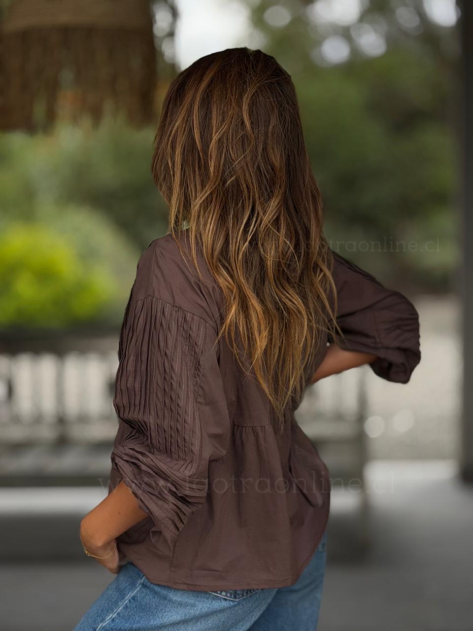 Blusa Plisada choco