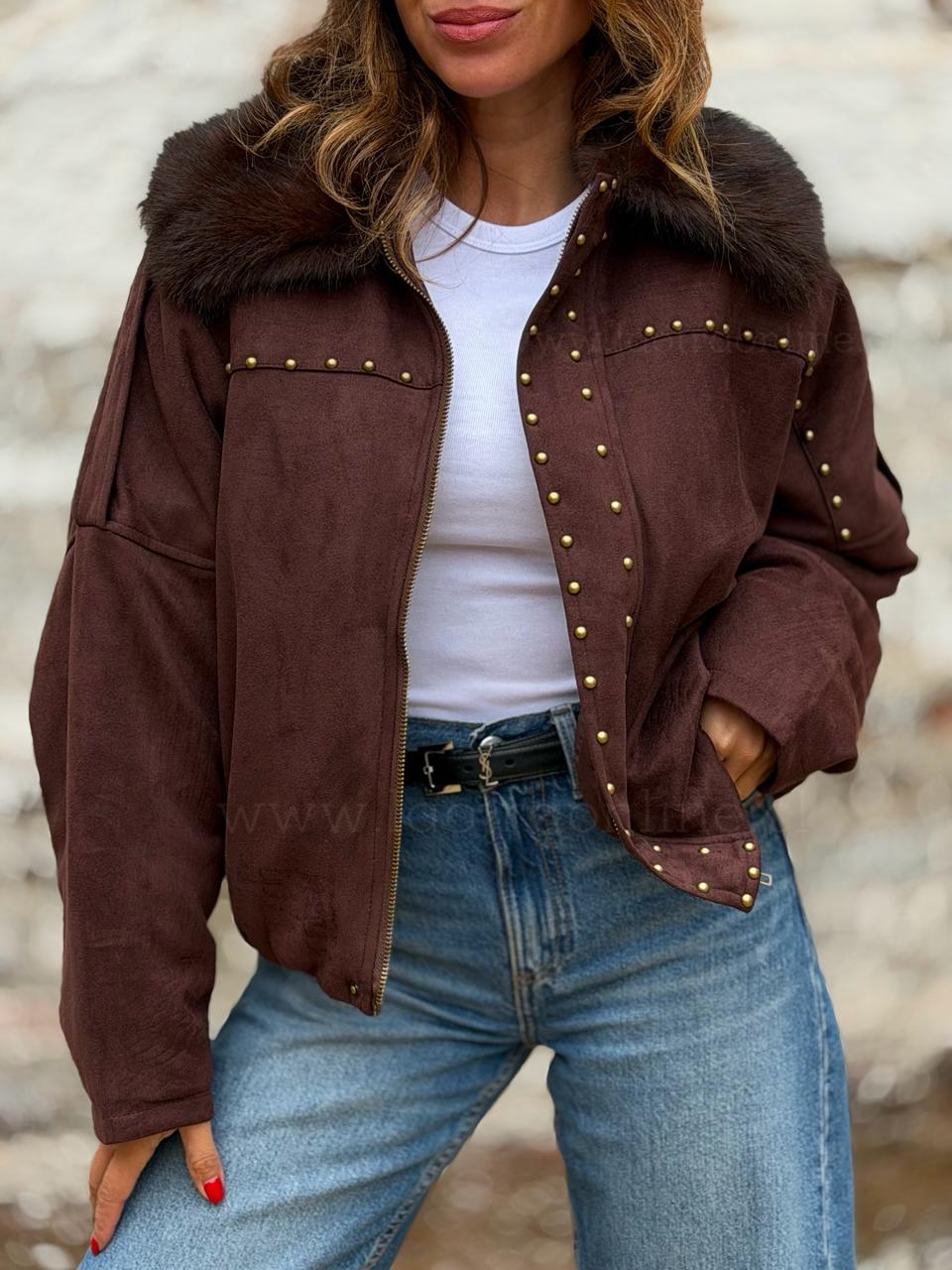 Chaqueta Gamuza tachas marrón