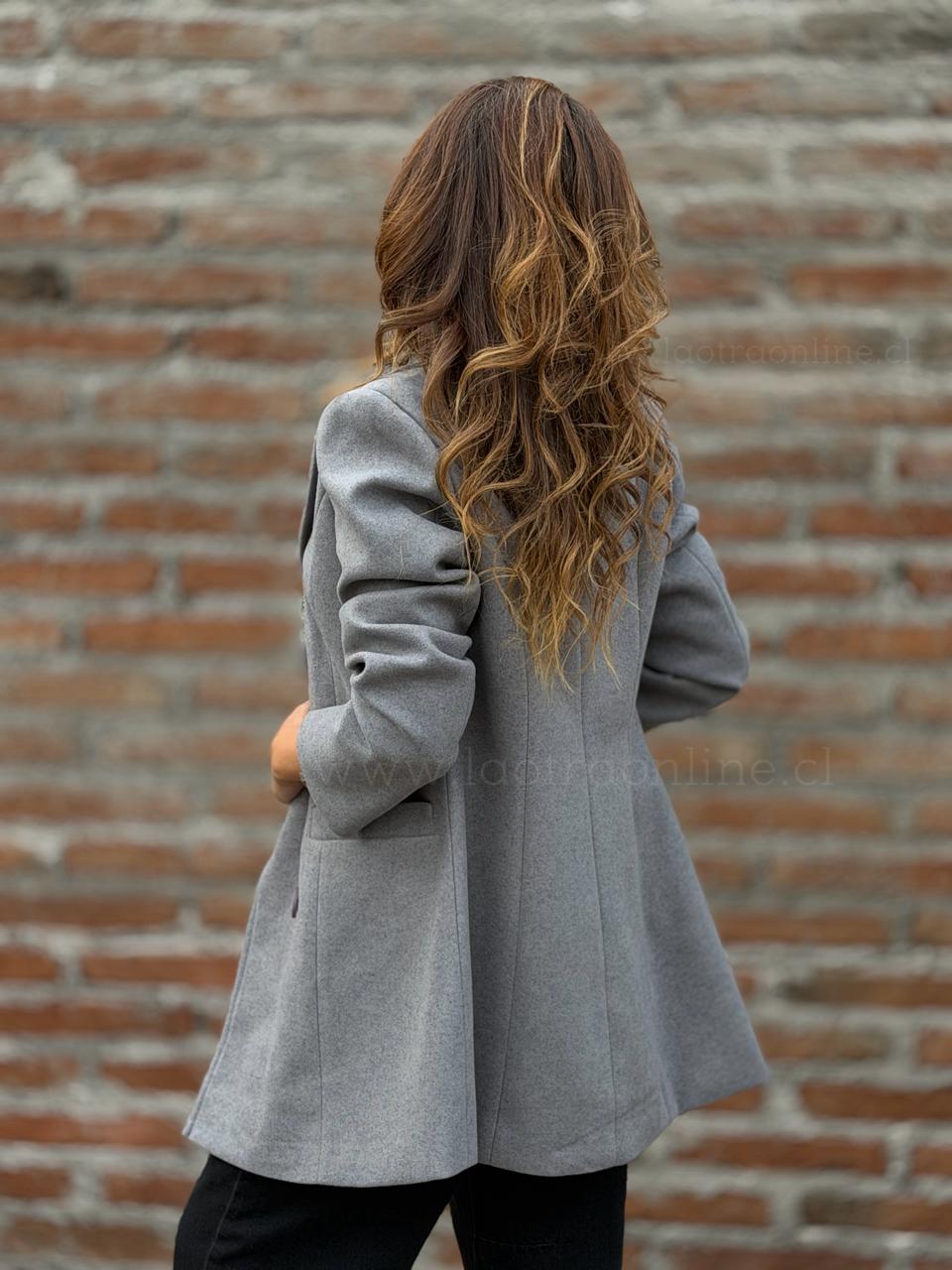 Abrigo Majestad gris
