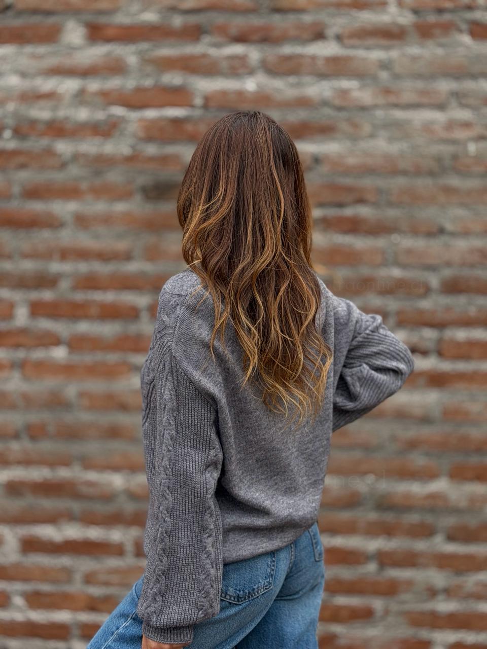 Sweater Magnolia gris