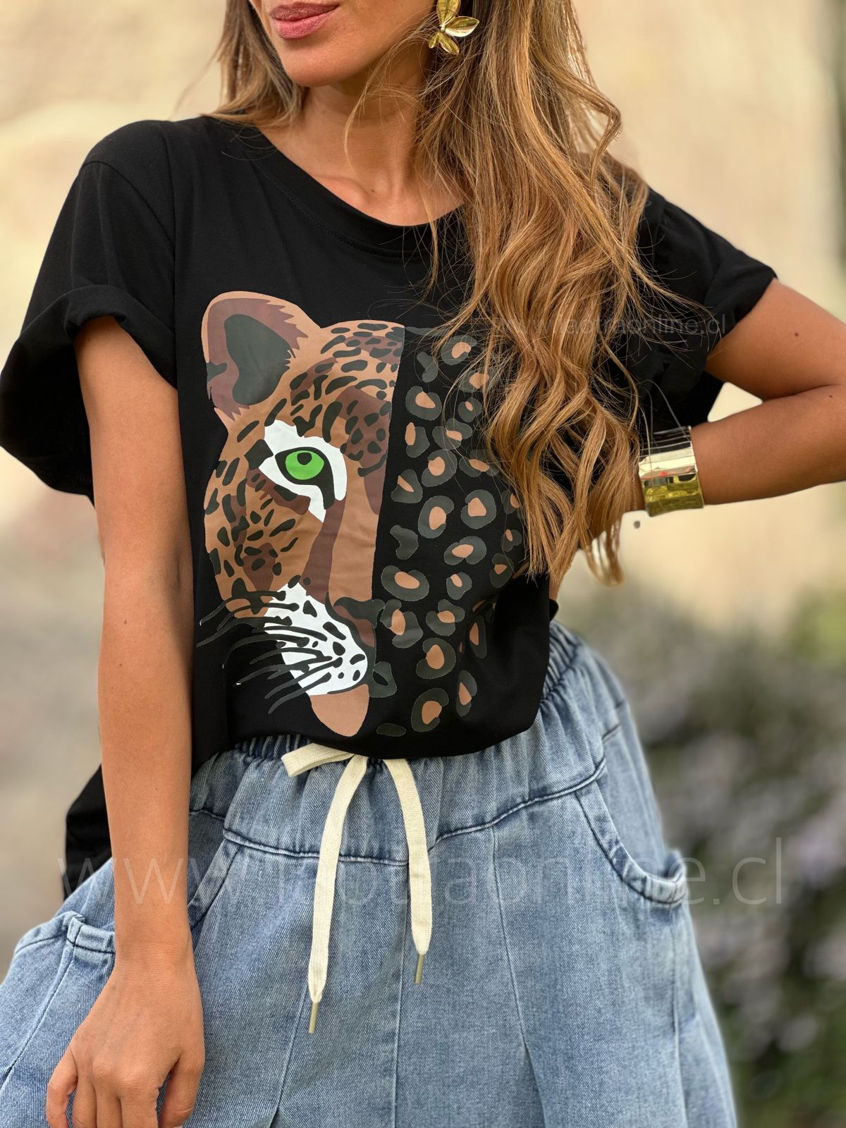 Polera Jaguar print negro