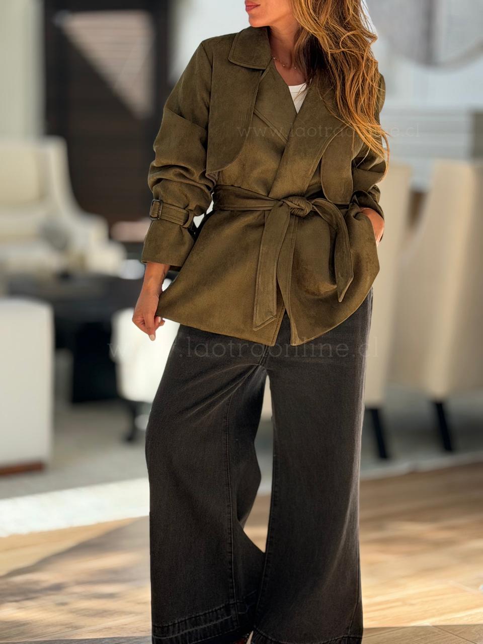 Trench gamuza forrado olivo