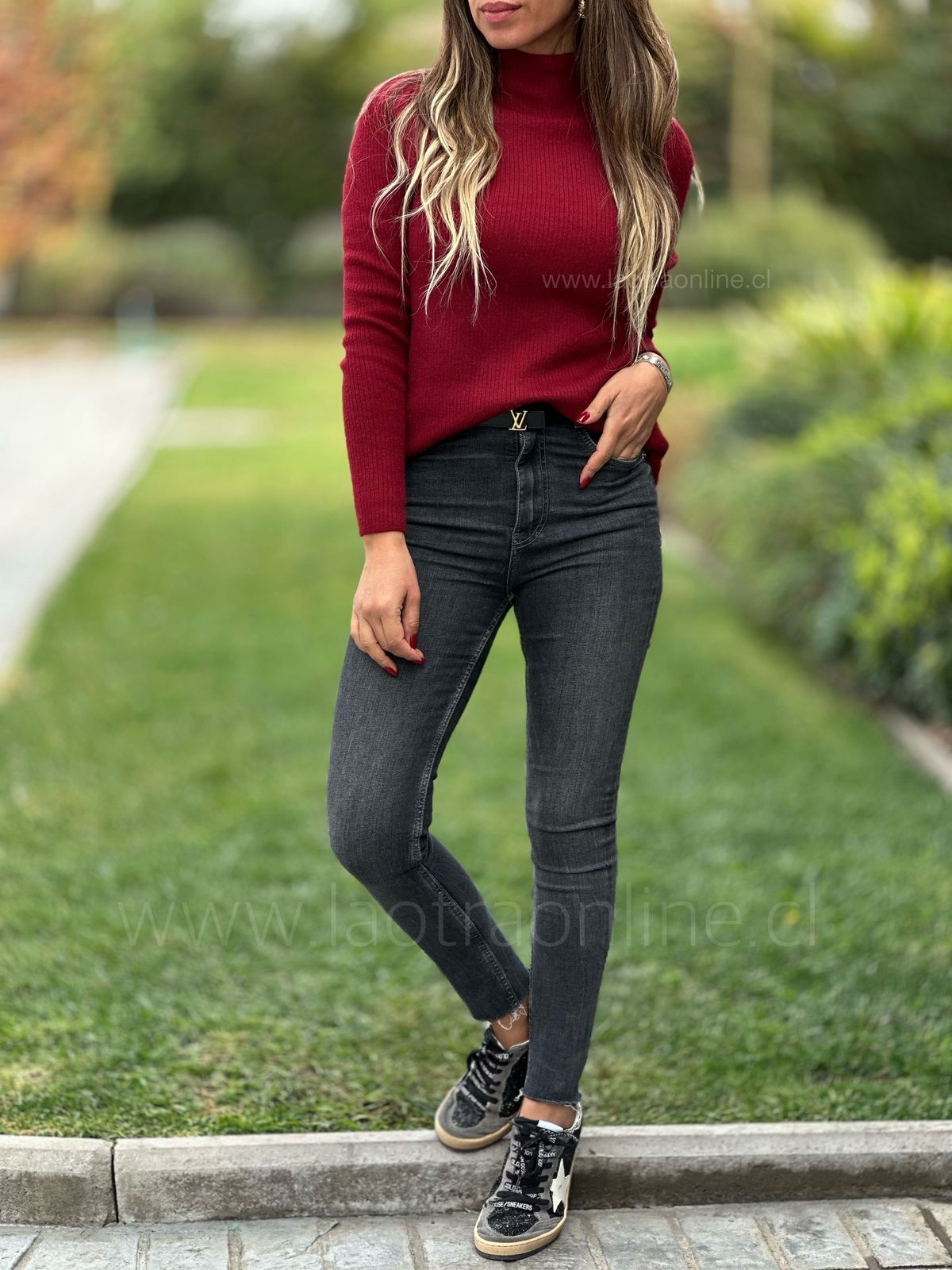 Sweater Santa cruz cherry