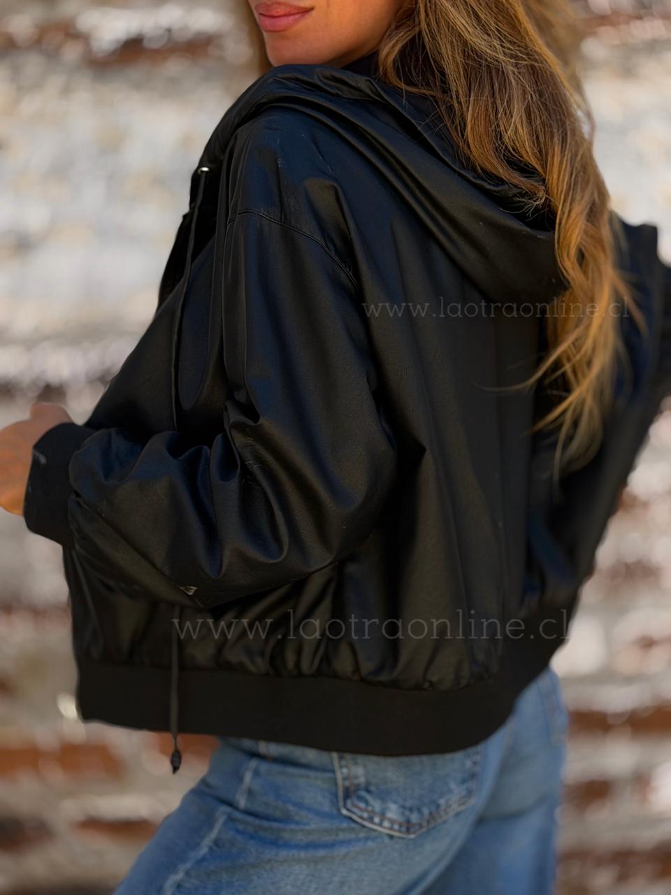 Bomber Ecocuero negro