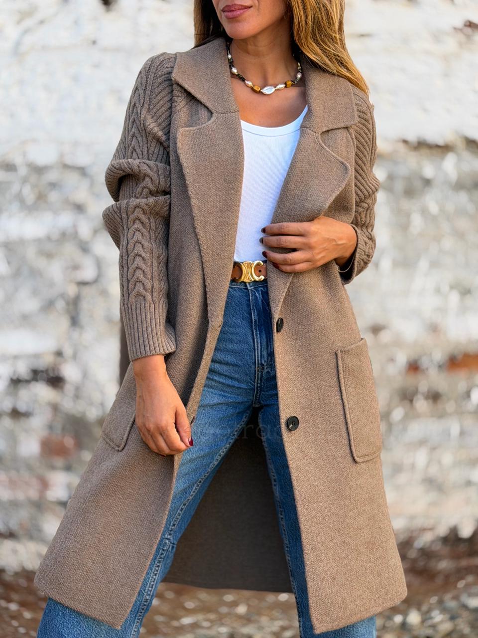 Abrigo Cleopatra taupe