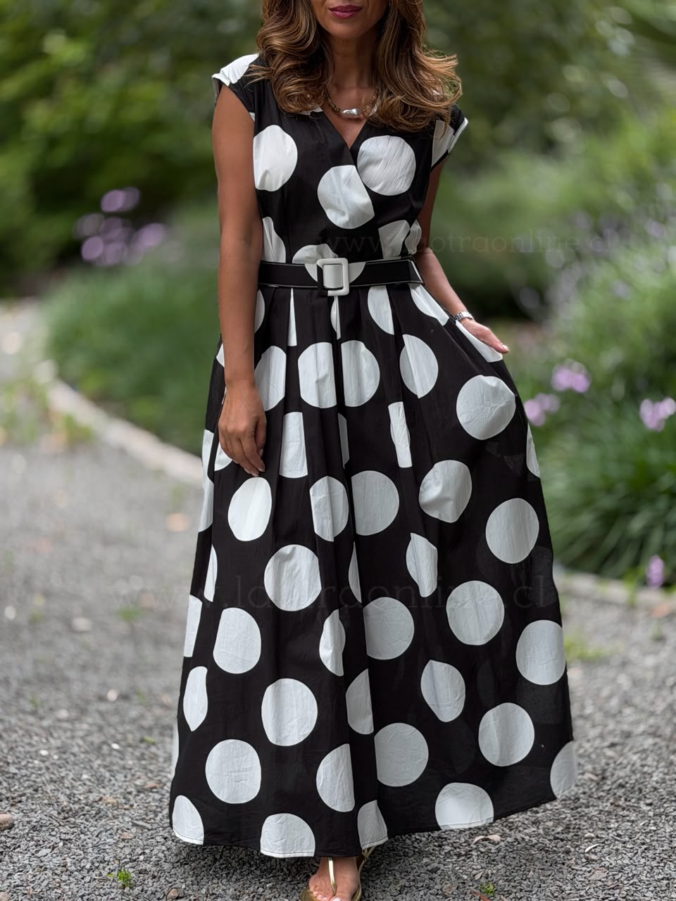 Vestido lujo lunar blanco