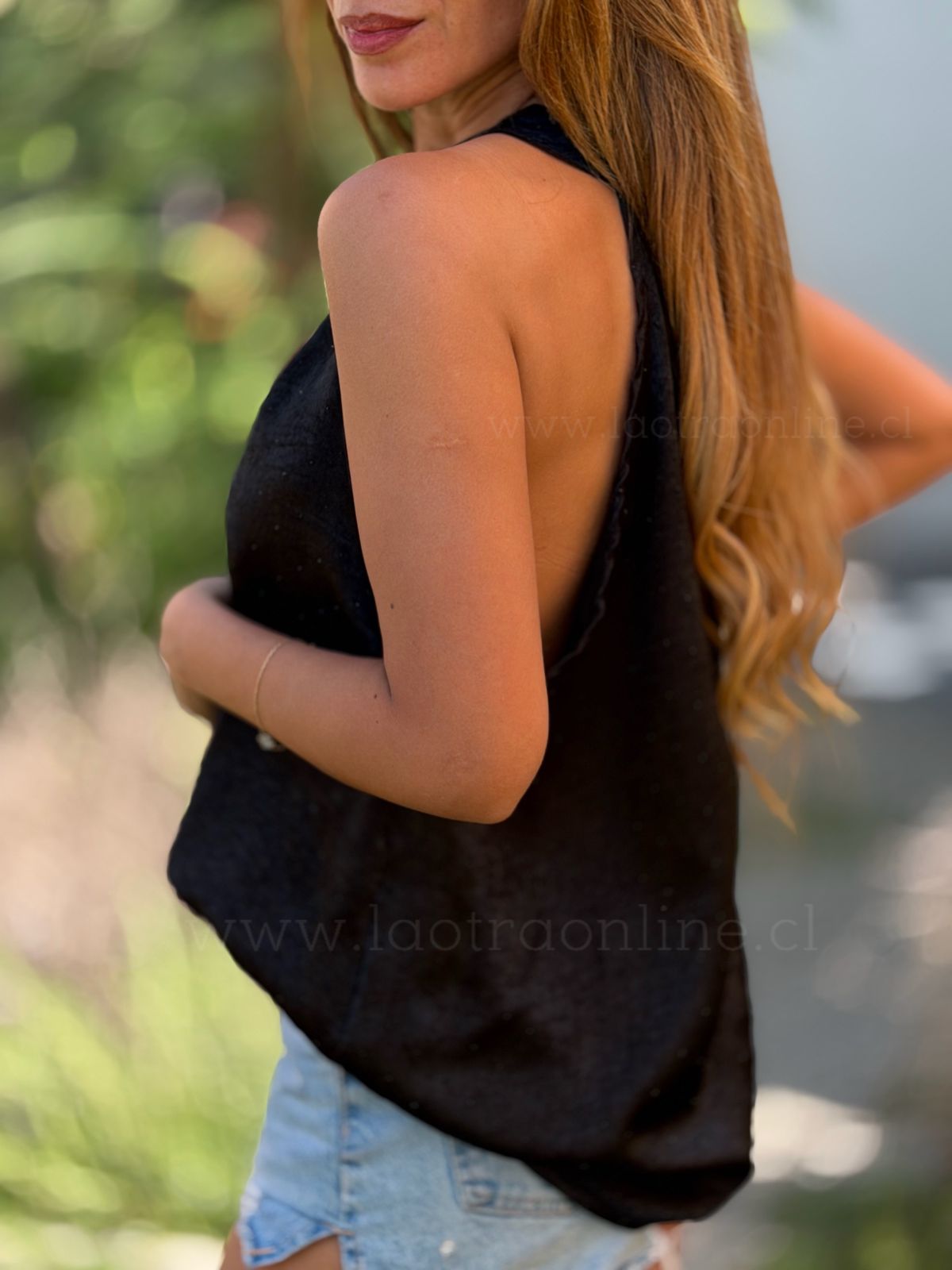 Polera cuello halter negro