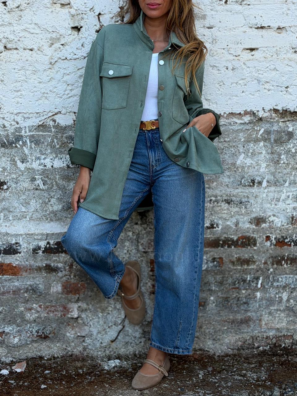 Sobre camisa Suede verde