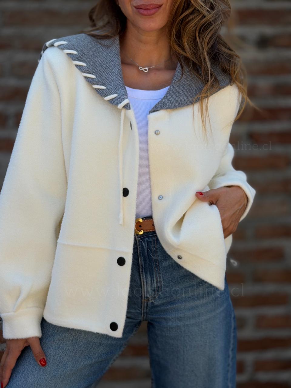 Abrigo Cuello Majestuoso crema