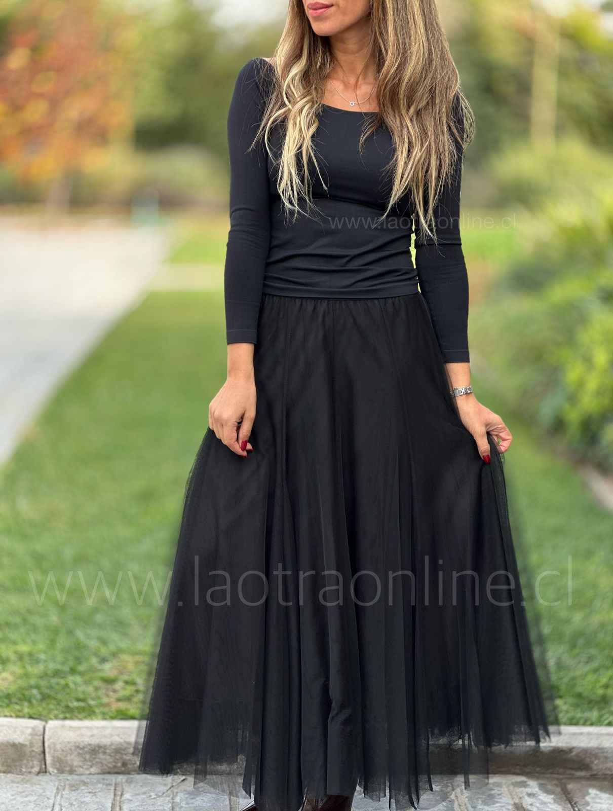 Falda Parisina negro