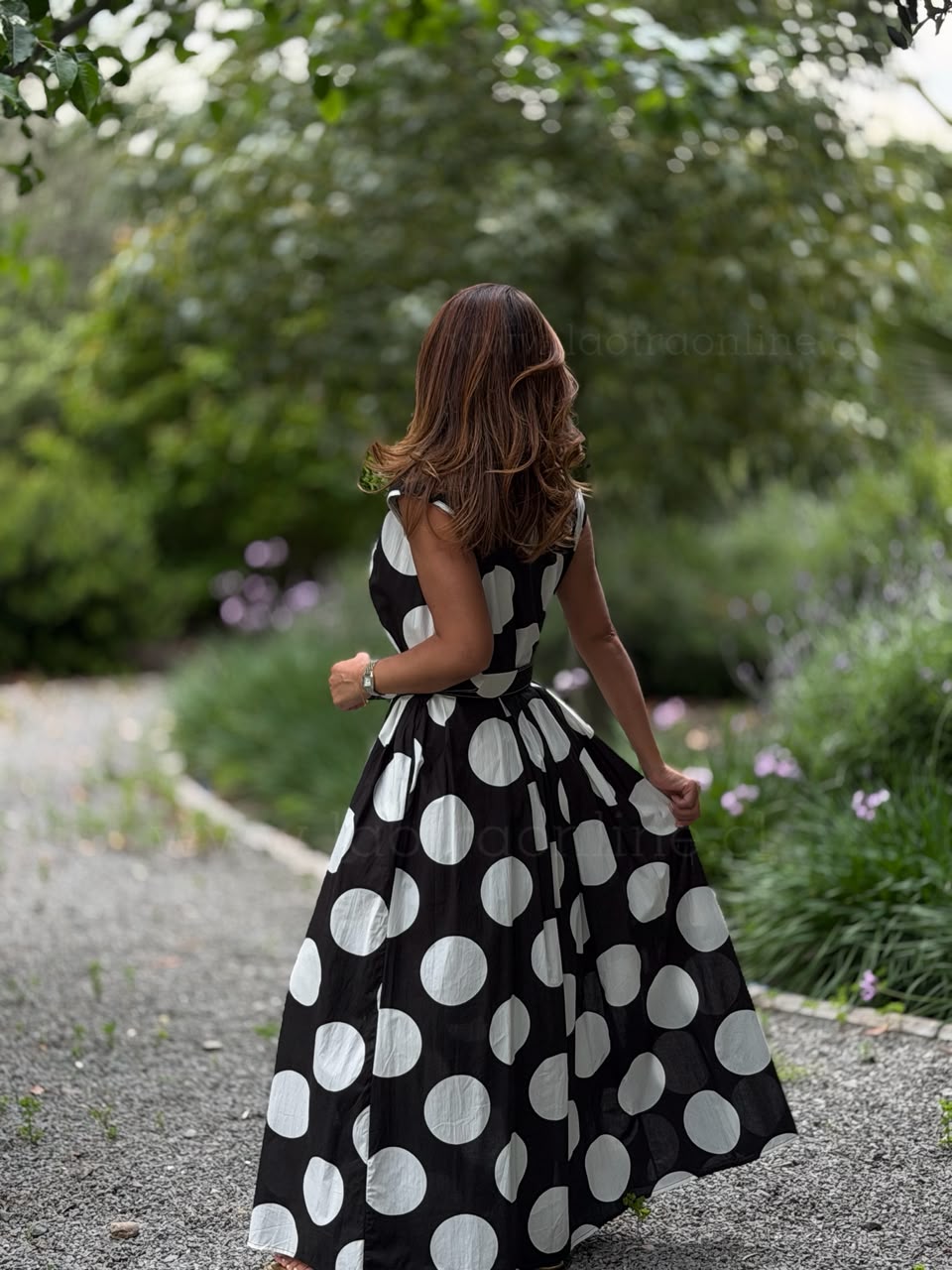Vestido lujo lunar blanco