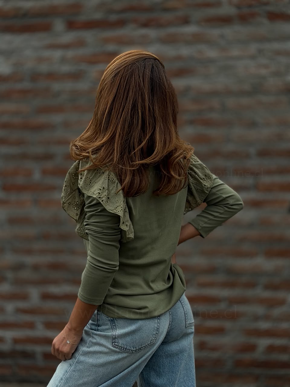 Polera manga Broderie verde